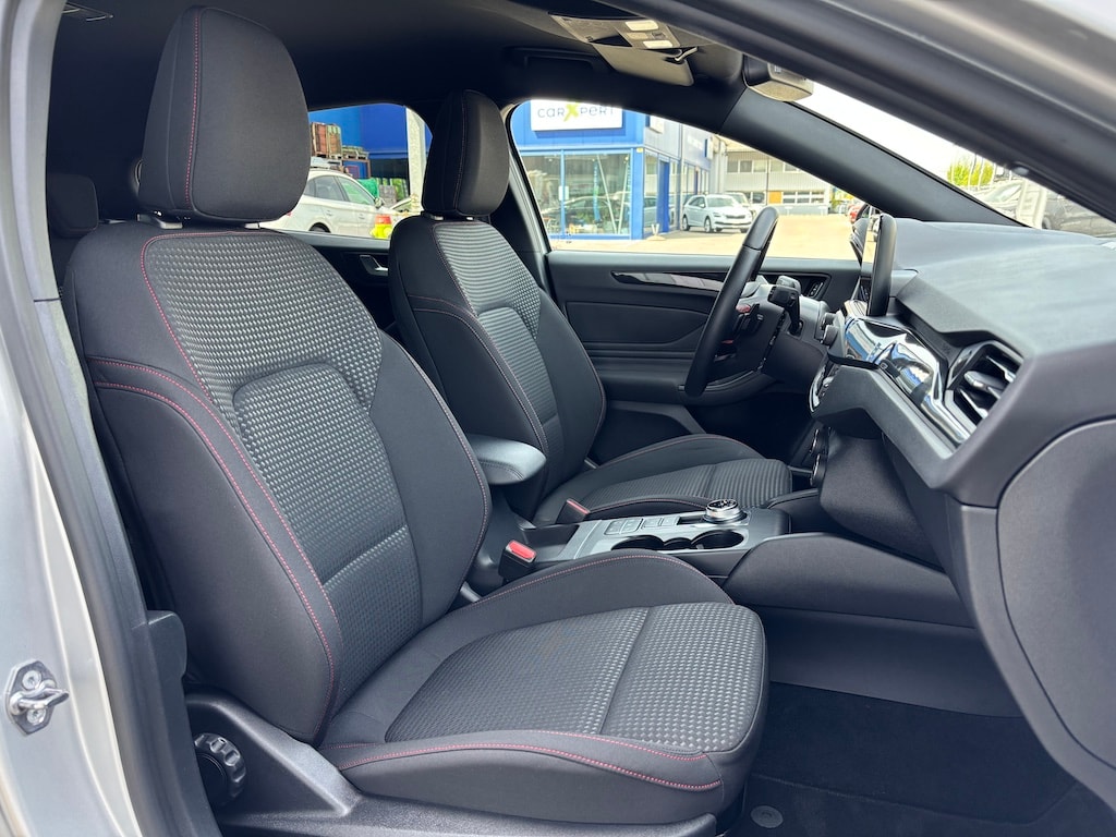 FORD Focus 1.5 SCTi ST Line-image-7