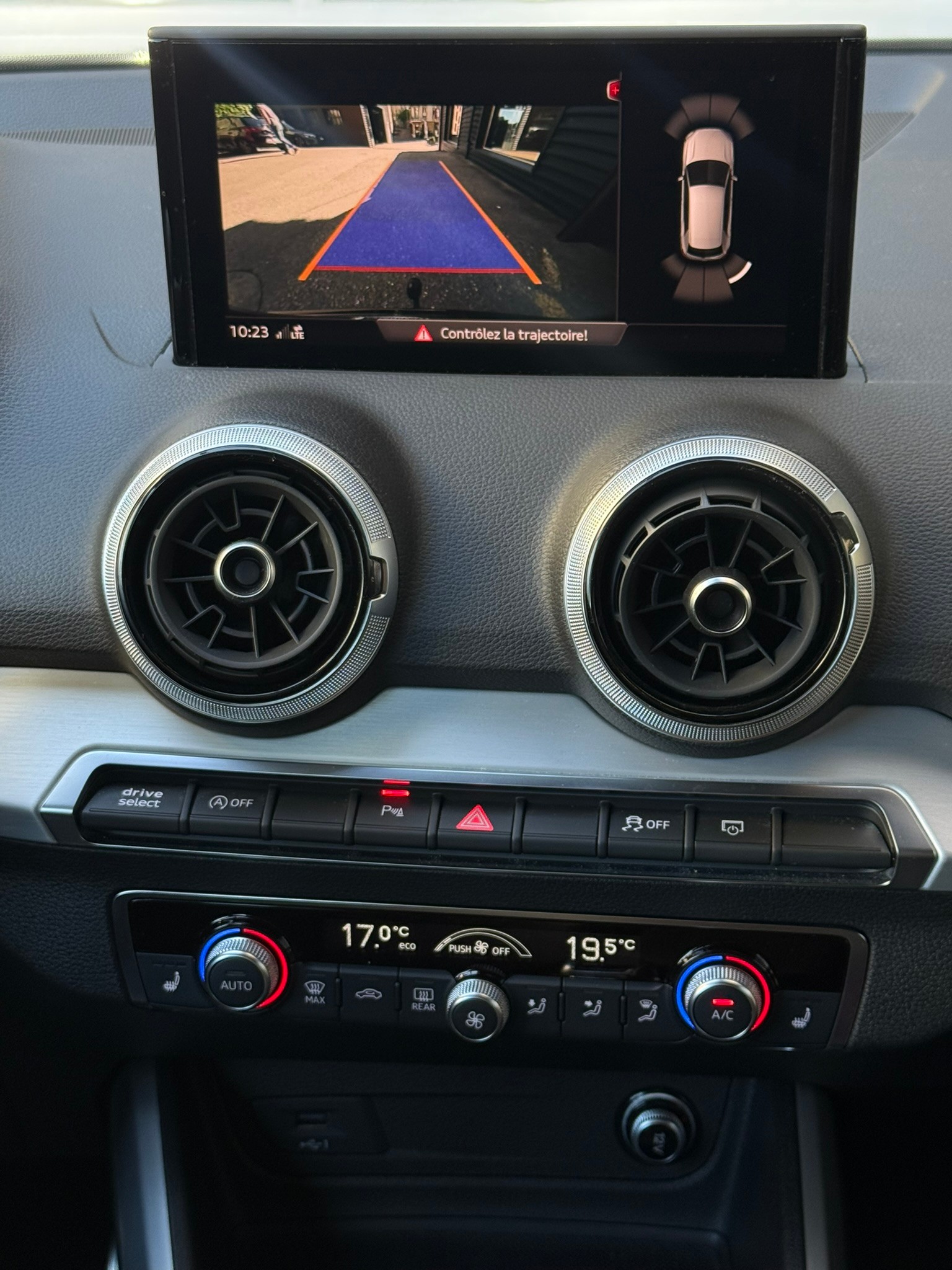 AUDI Q2 40 TFSI S line Attraction quattro S-tronic-image-12