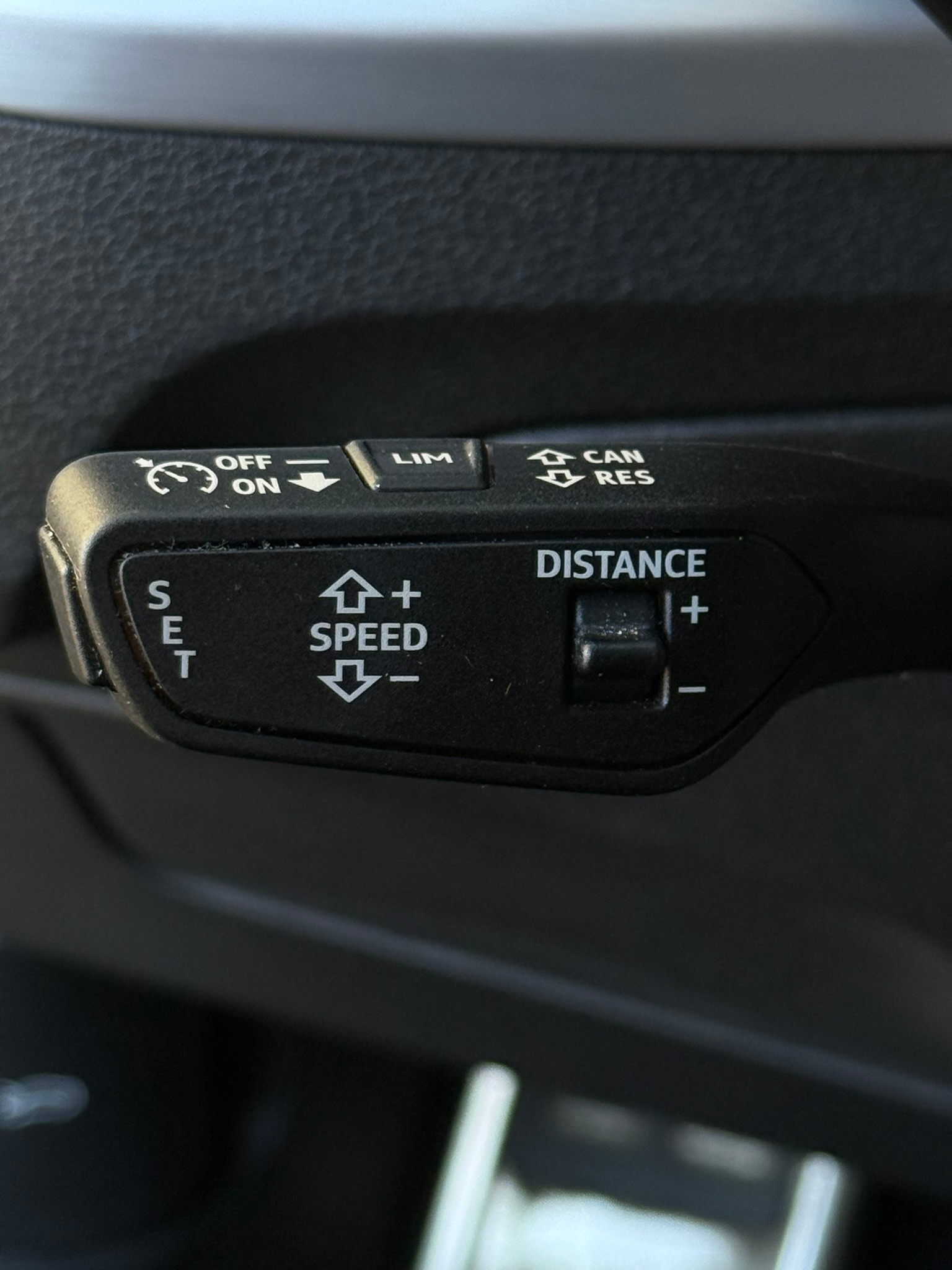 AUDI Q2 40 TFSI S line Attraction quattro S-tronic-image-14