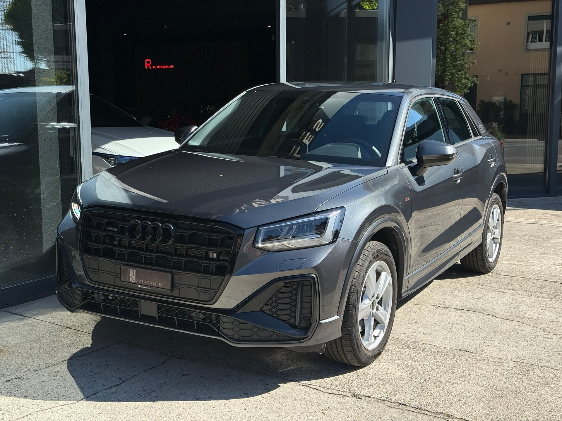 AUDI Q2 40 TFSI S line Attraction quattro S-tronic-image-15