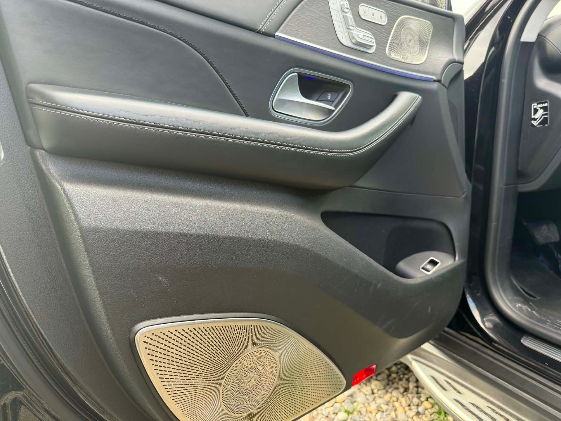 MERCEDES-BENZ GLE 400 d 4matic-image-4