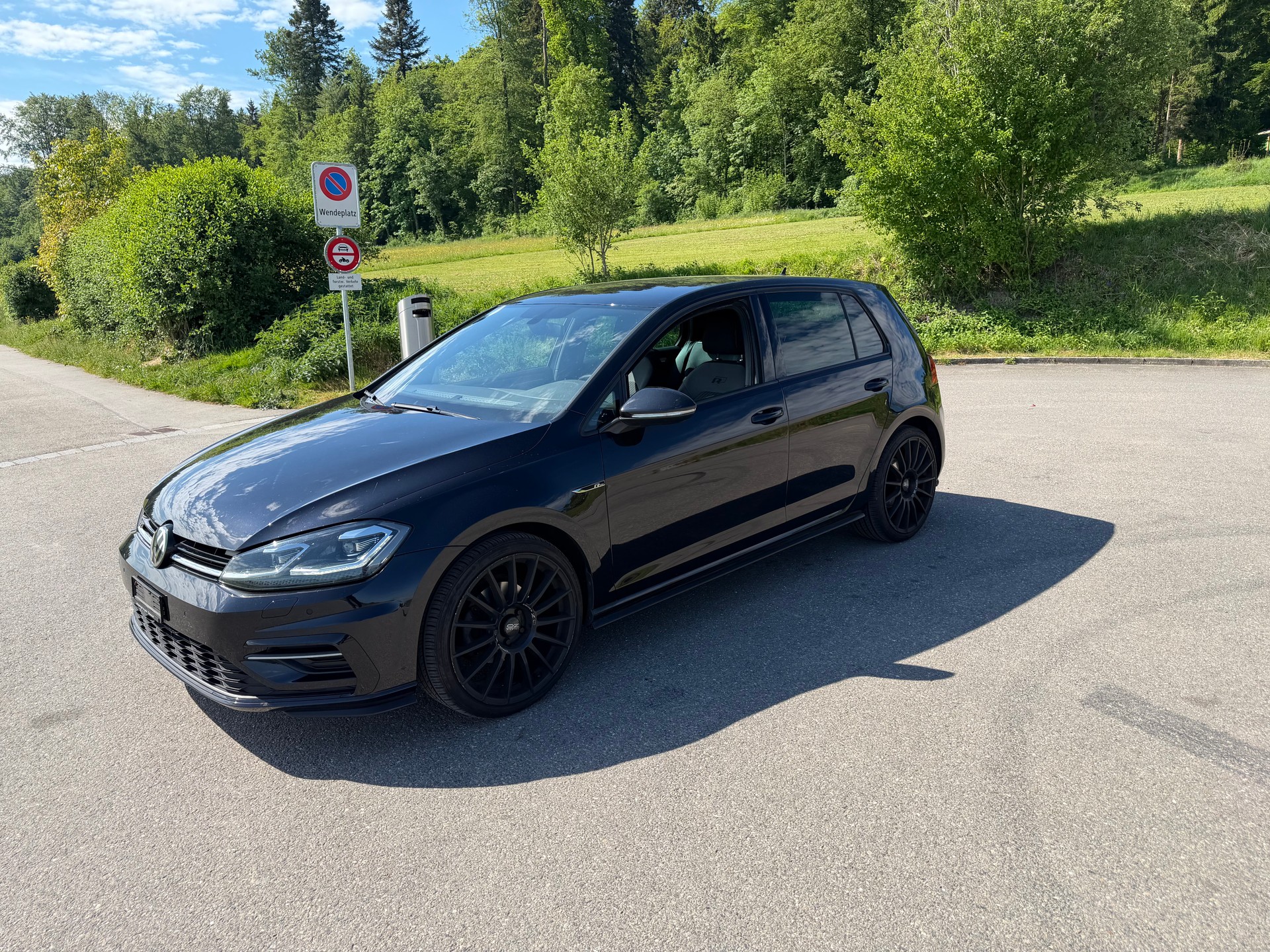VW Golf 1.4 TSI Allstar R-Line-image-1