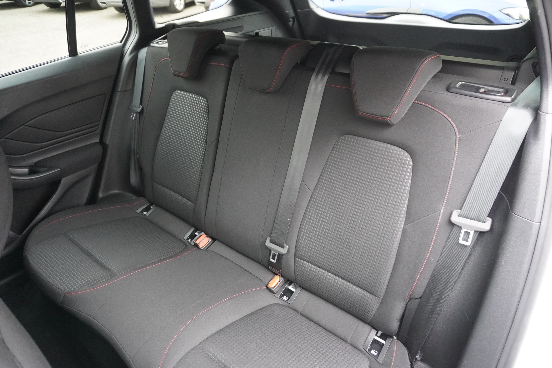 FORD Focus 1.5 EcoBlue TDCi ST-Line Automatic-image-11