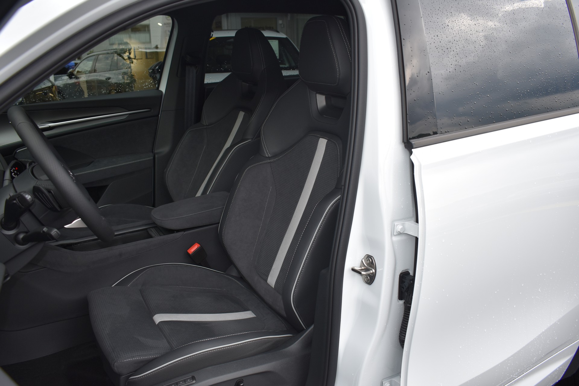 SKODA Kodiaq 2.0 TDI Sportline 4x4-image-5