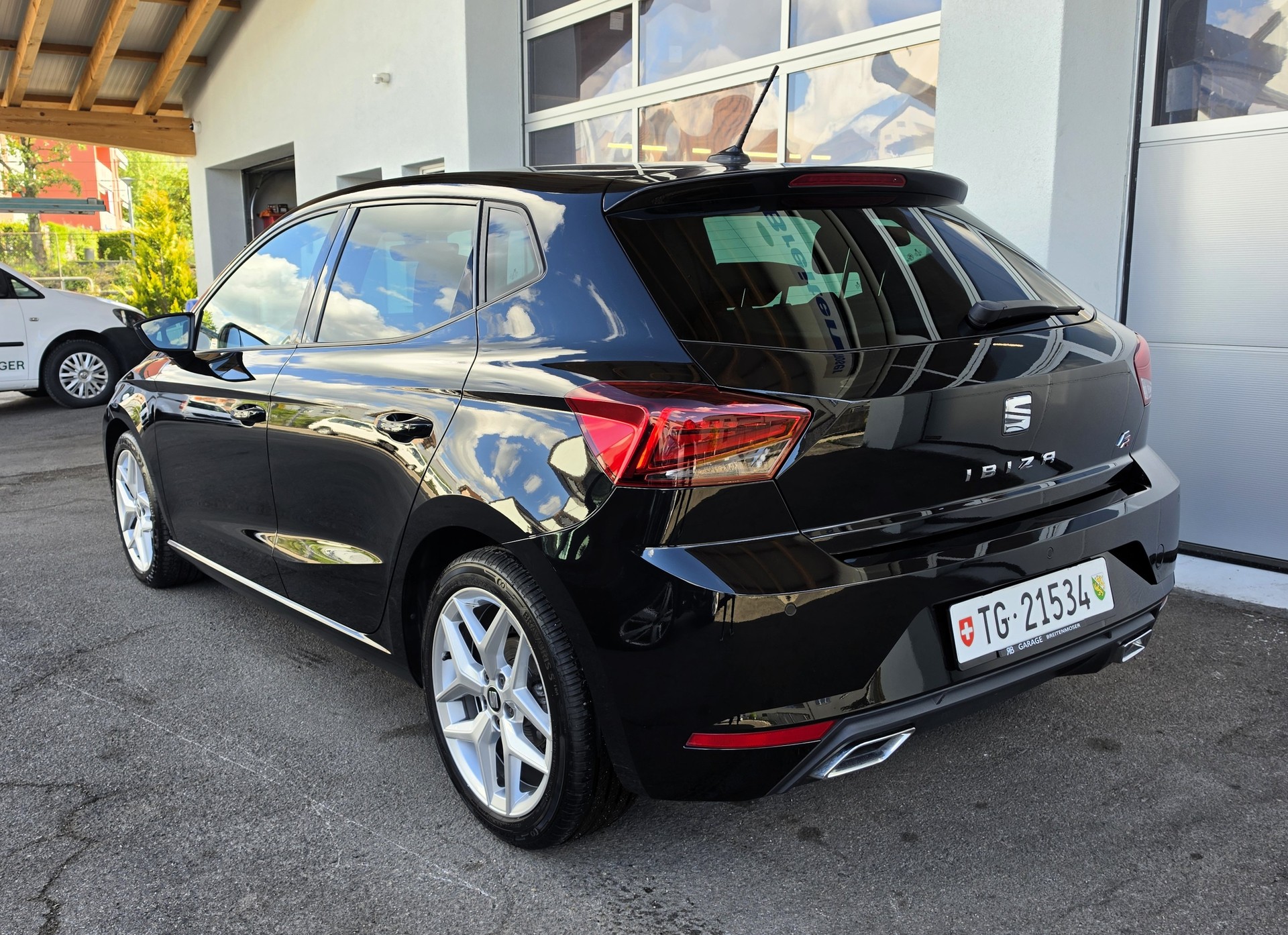 SEAT Ibiza 1.0 EcoTSI DSG FR-showroom-element-3
