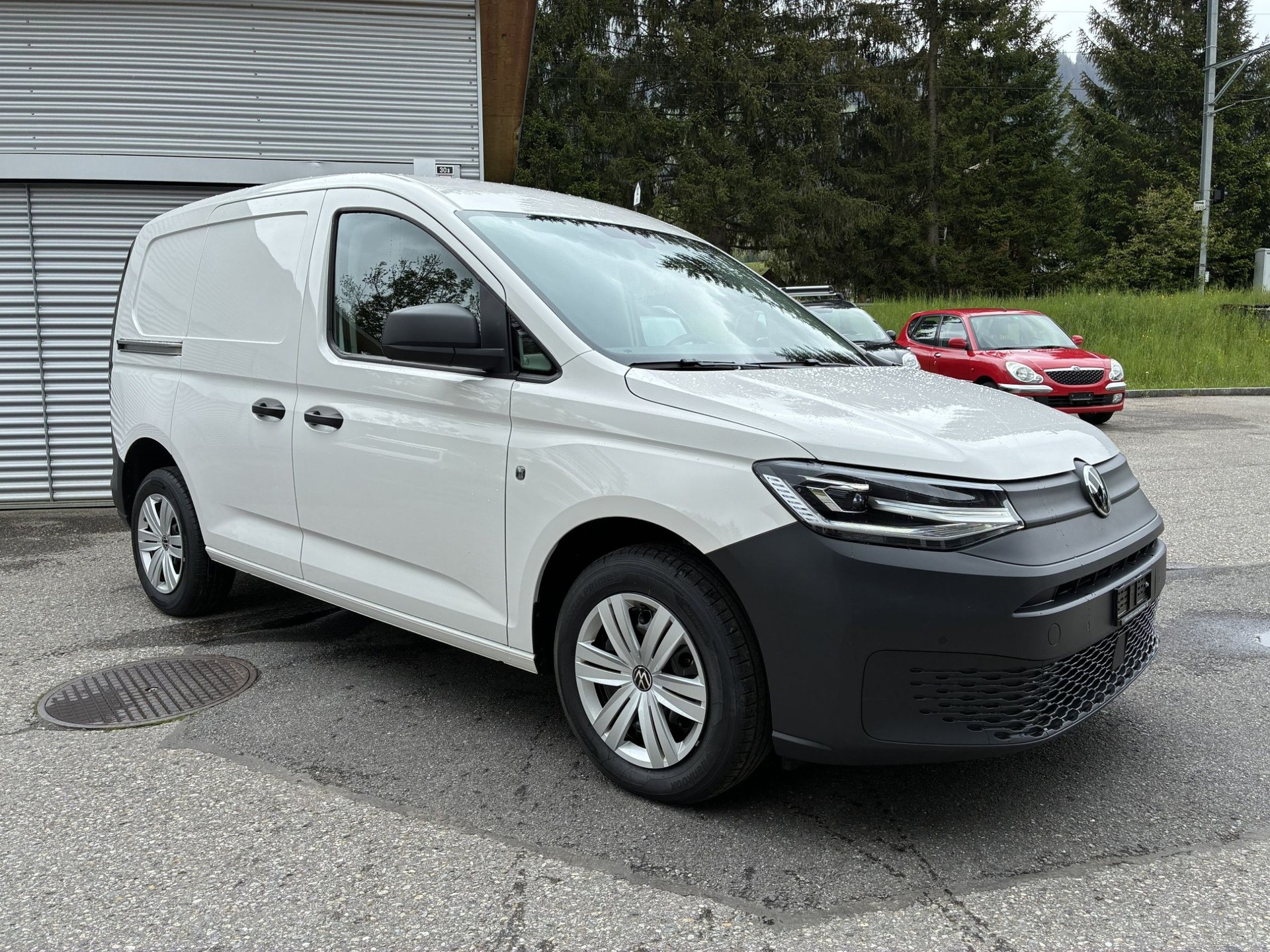 VW Caddy Cargo 2.0TDI 4Motion-image-5