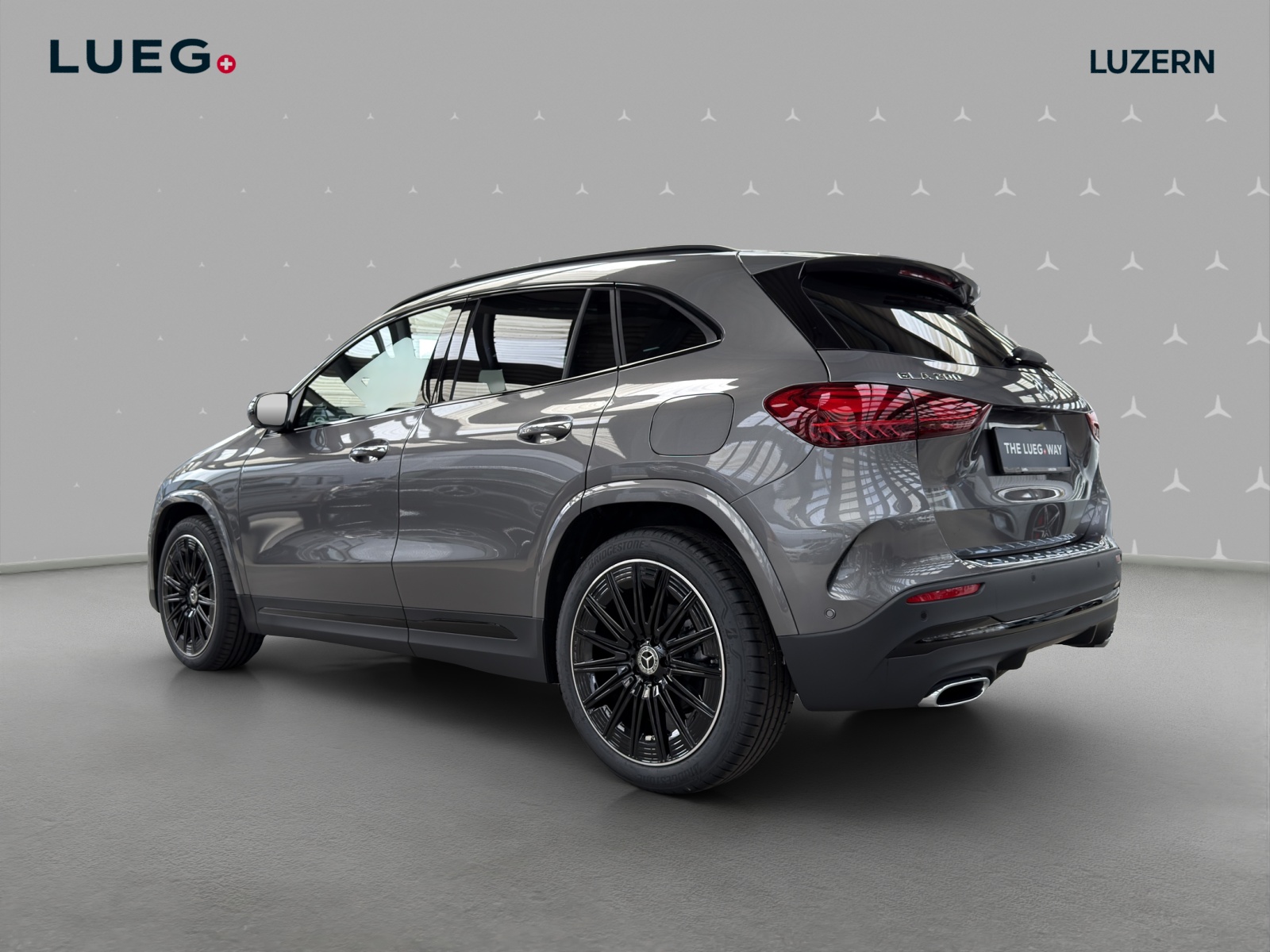 MERCEDES-BENZ GLA 200 Night Star 7G-DCT-image-2
