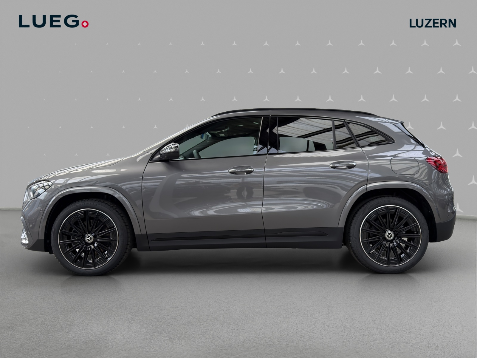 MERCEDES-BENZ GLA 200 Night Star 7G-DCT-image-1