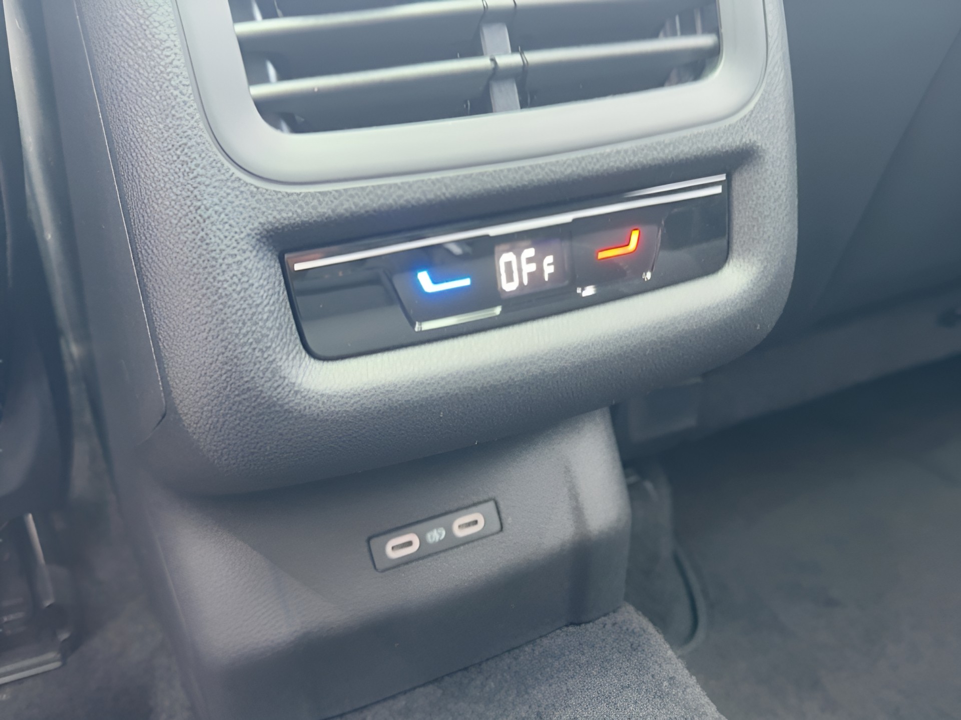 VW T-Roc 1.5 eTSI mHEV R-Line DSG-image-17