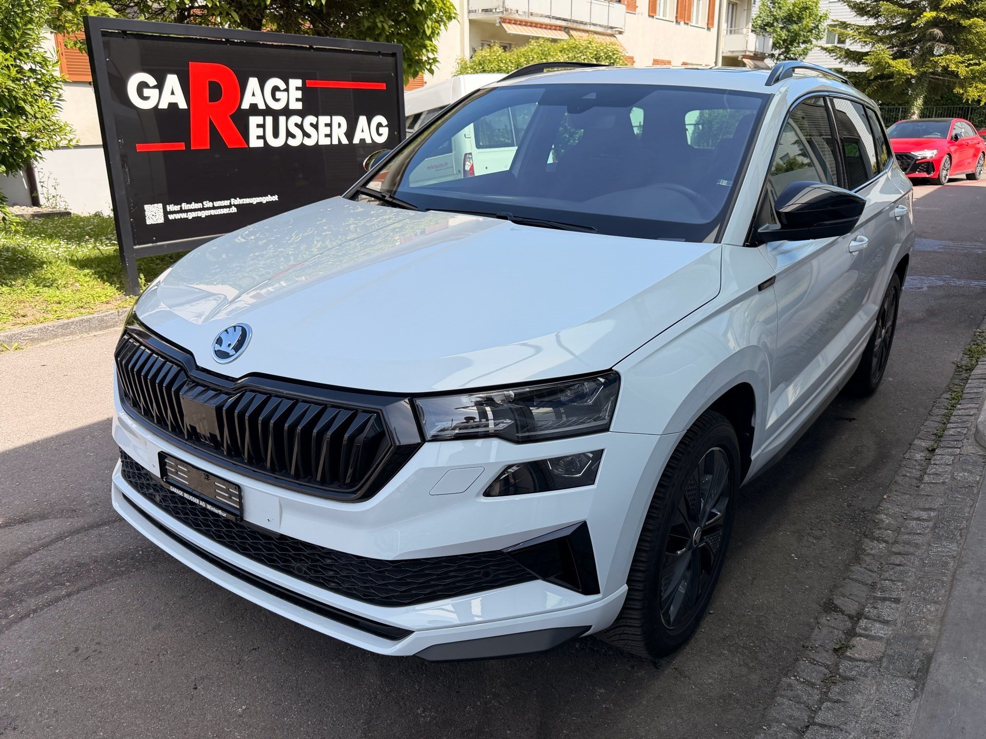 SKODA Karoq Sportline 4x4 *** PANORAMADACH & VIELES MEHR !!! ***