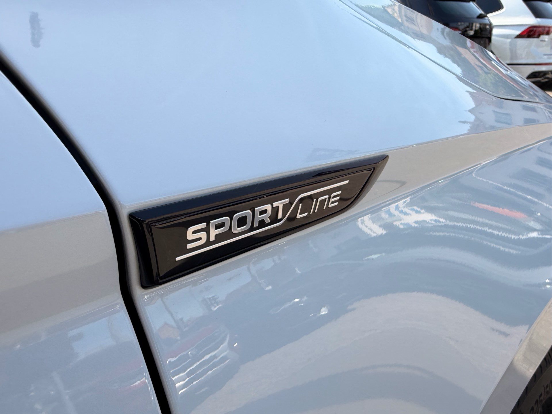 SKODA Karoq Sportline 4x4 *** PANORAMADACH & VIELES MEHR !!! ***-image-31