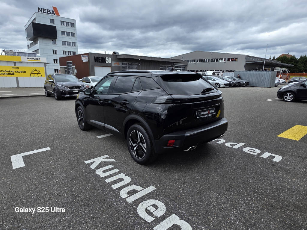 PEUGEOT 2008 1.2 PureTech 130 Allure-image-2