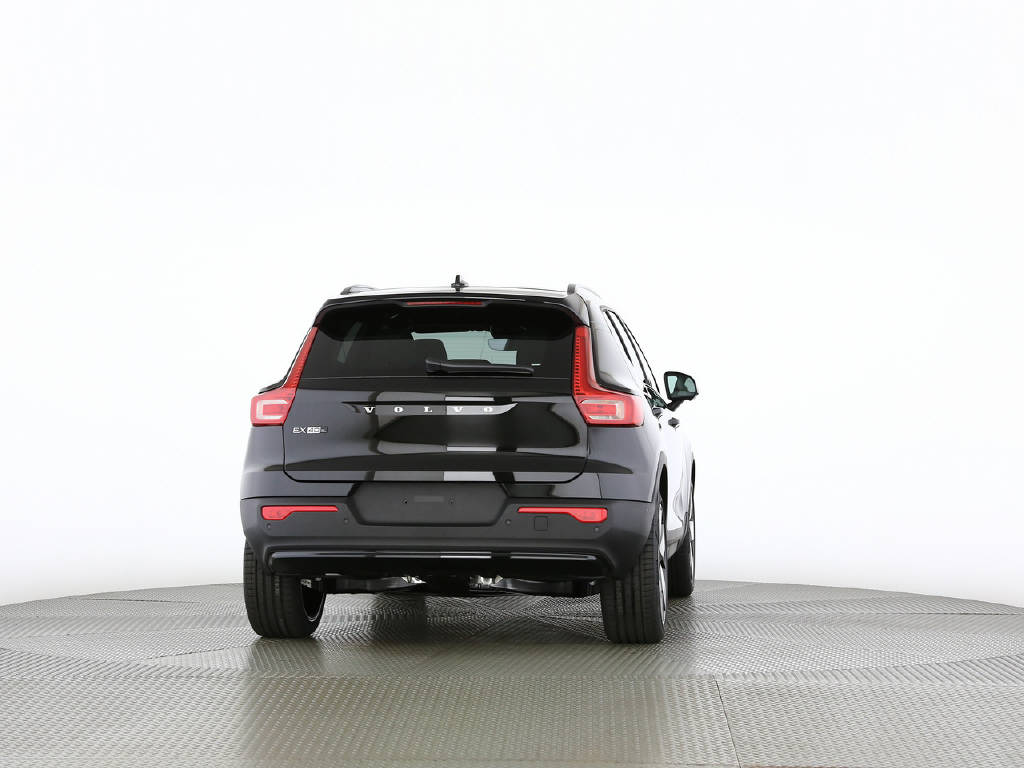 VOLVO EX40 Twin Ultra AWD XCENTRIC-image-13