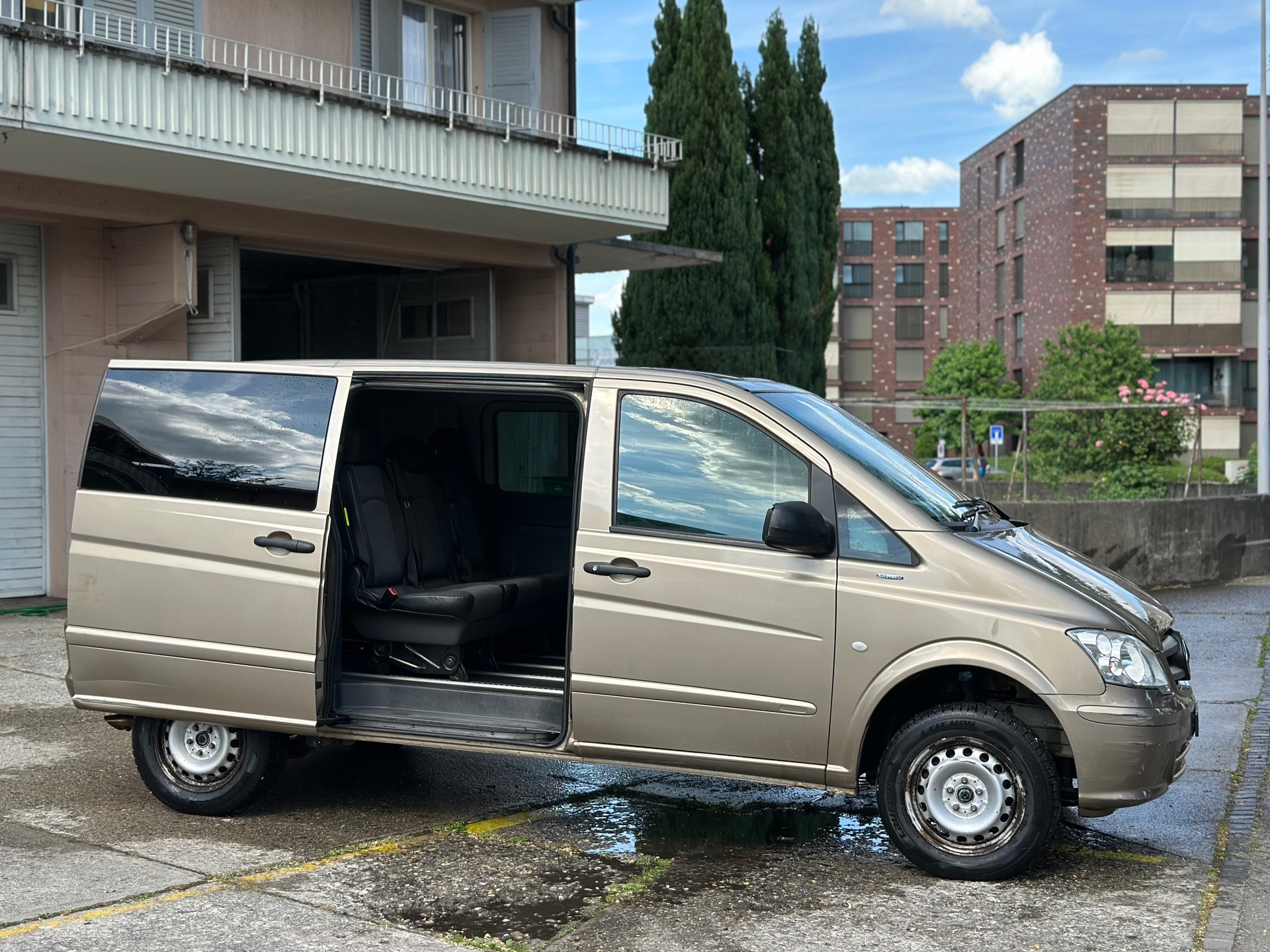 MERCEDES-BENZ Vito 116 CDI Blue Efficiency EL 4Matic A-image-2