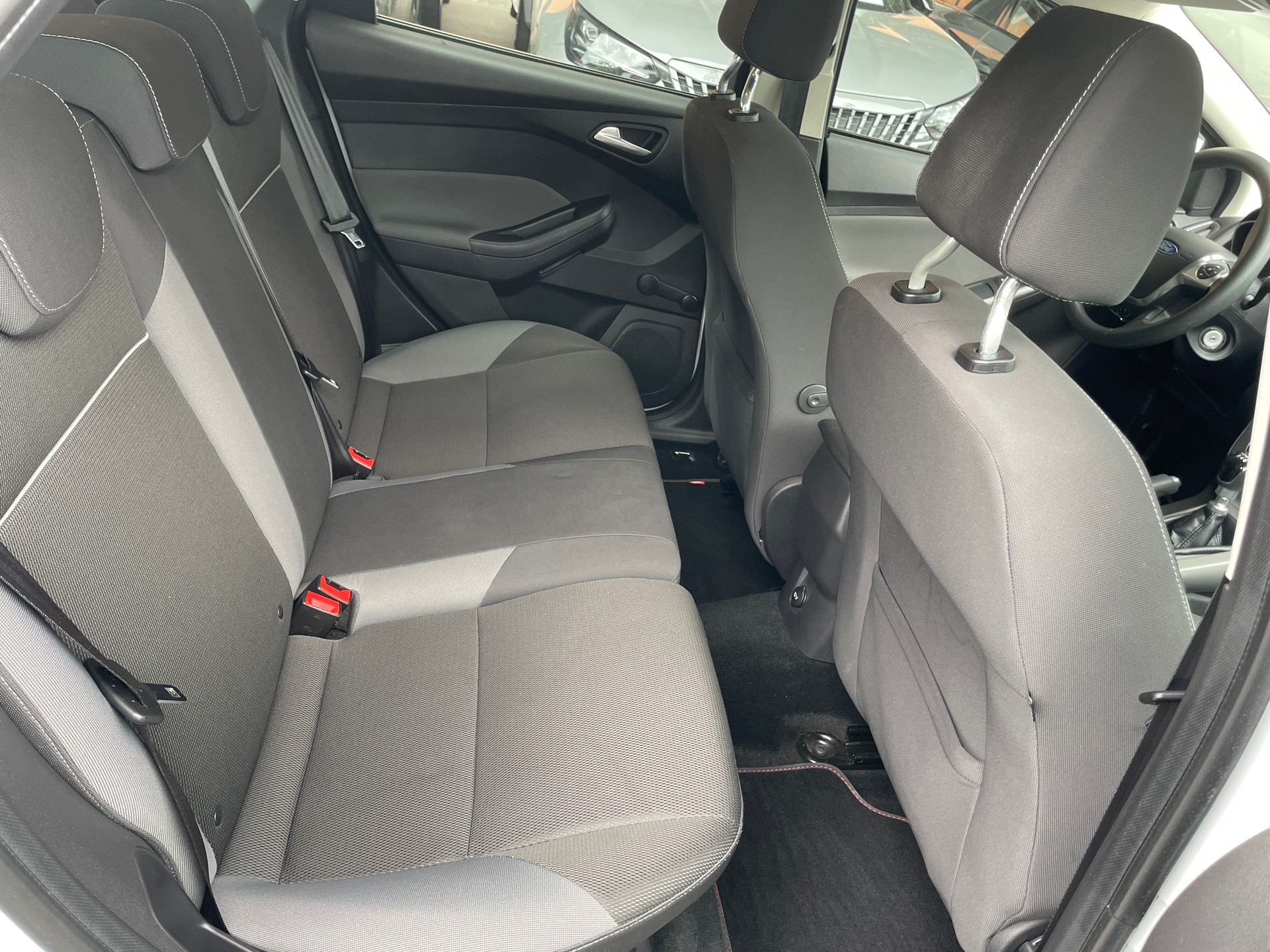 FORD Focus 1.6 TDCi Trend-image-5