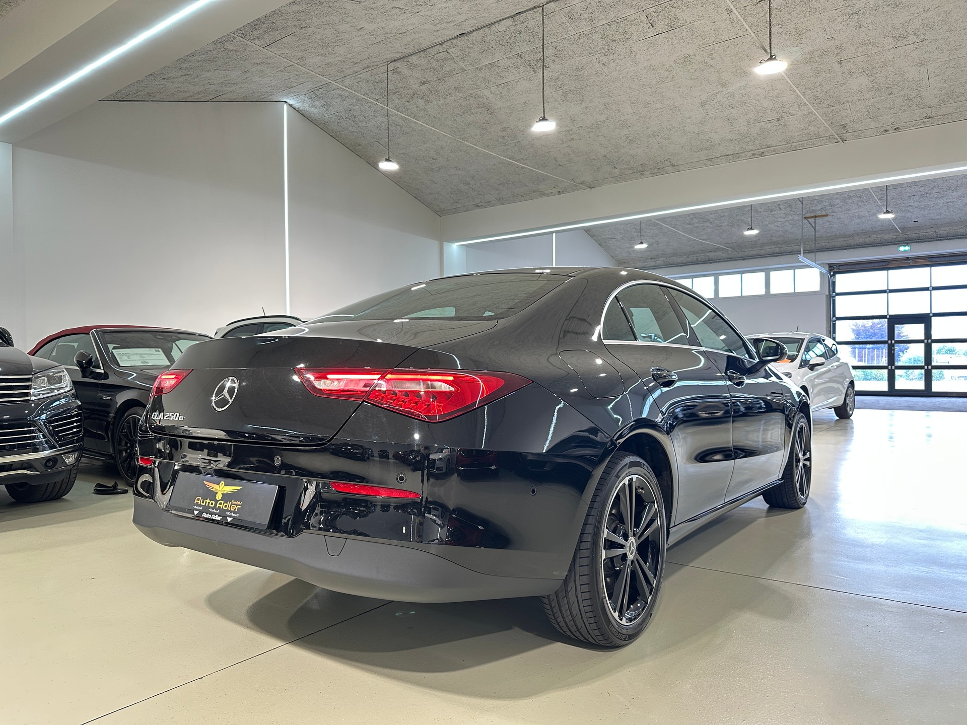 MERCEDES-BENZ CLA 250 e Style 8G-DCT-image-9
