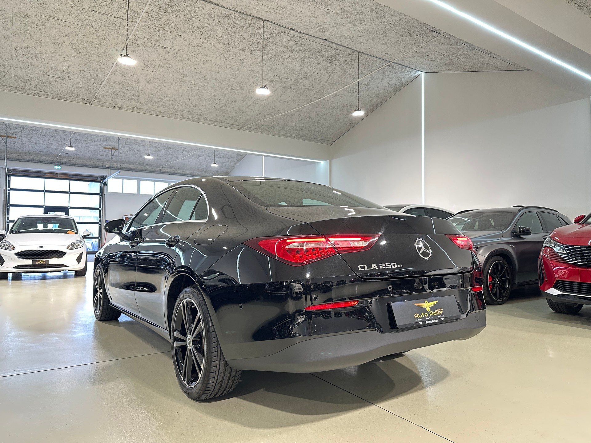 MERCEDES-BENZ CLA 250 e Style 8G-DCT-image-6