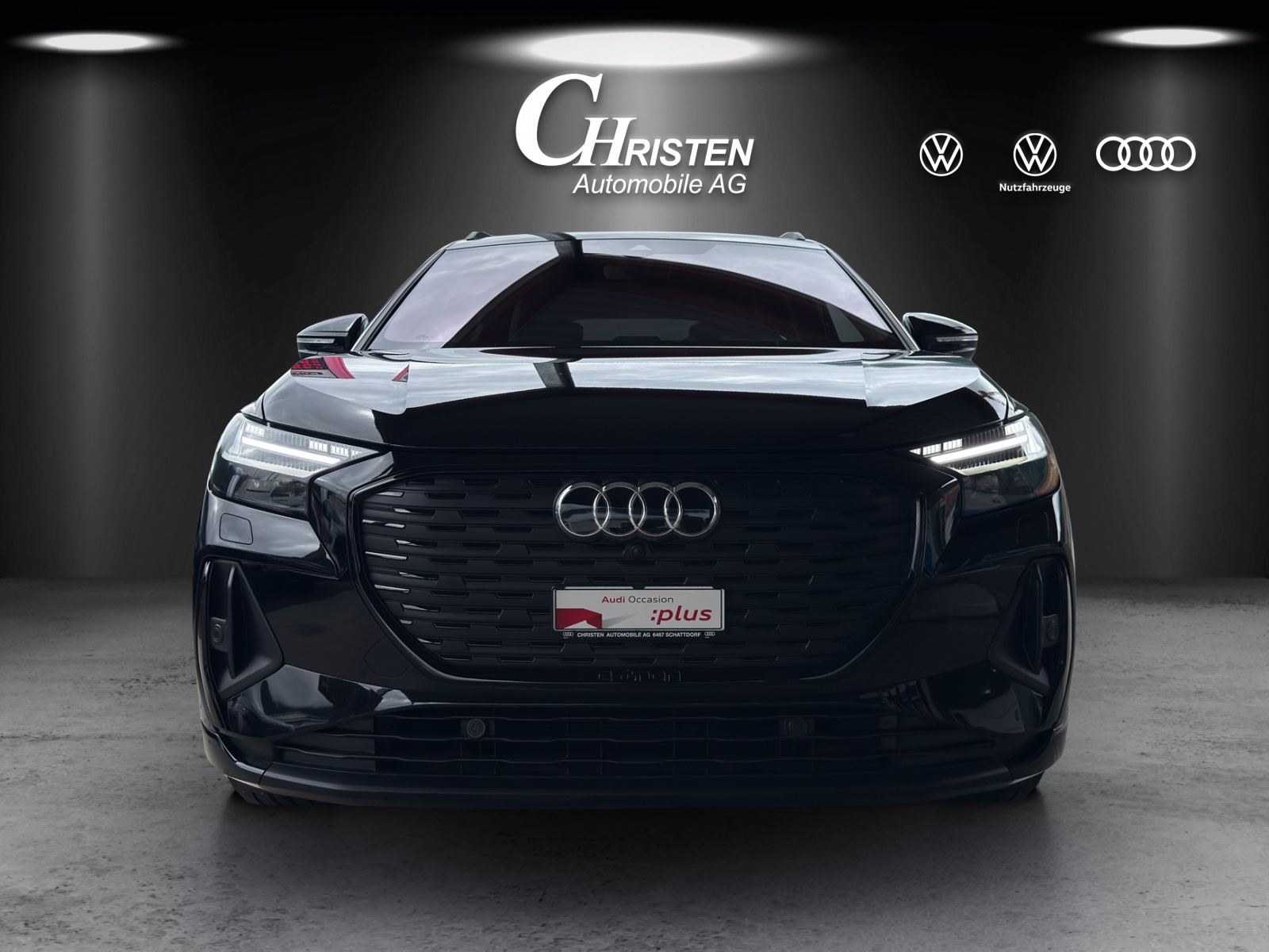 AUDI Q4 e-tron 50 quattro-showroom-element-2