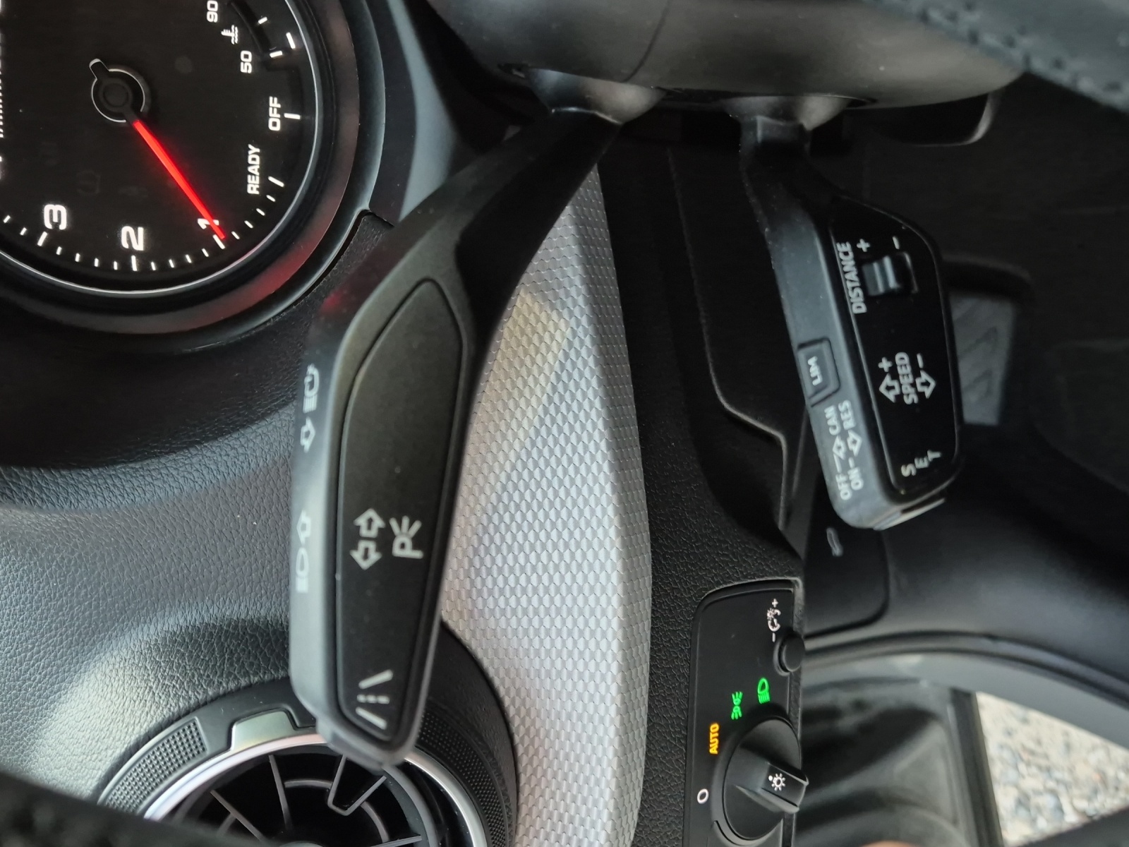 AUDI Q2 35 TFSI S-tronic-image-12