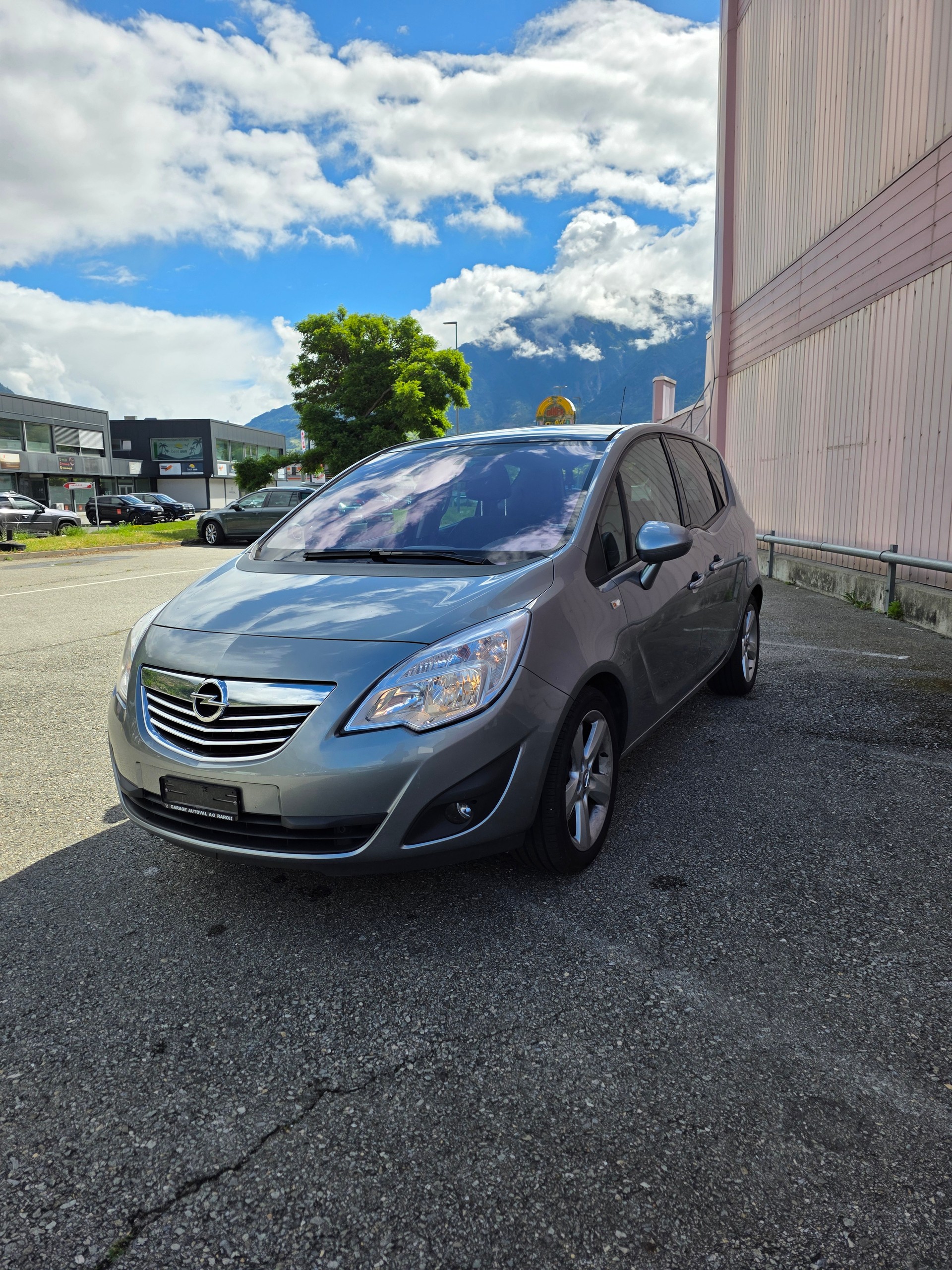 OPEL Meriva 1.4 Turbo Cosmo-image-0