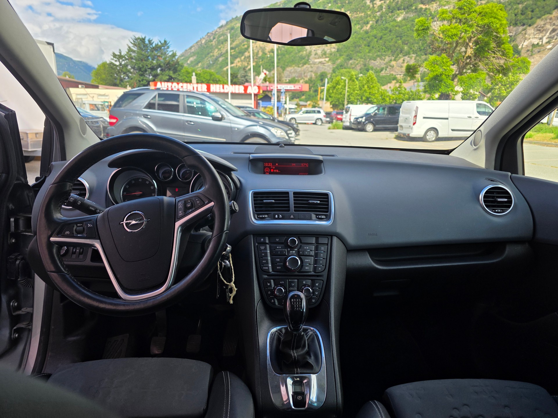 OPEL Meriva 1.4 Turbo Cosmo-image-11
