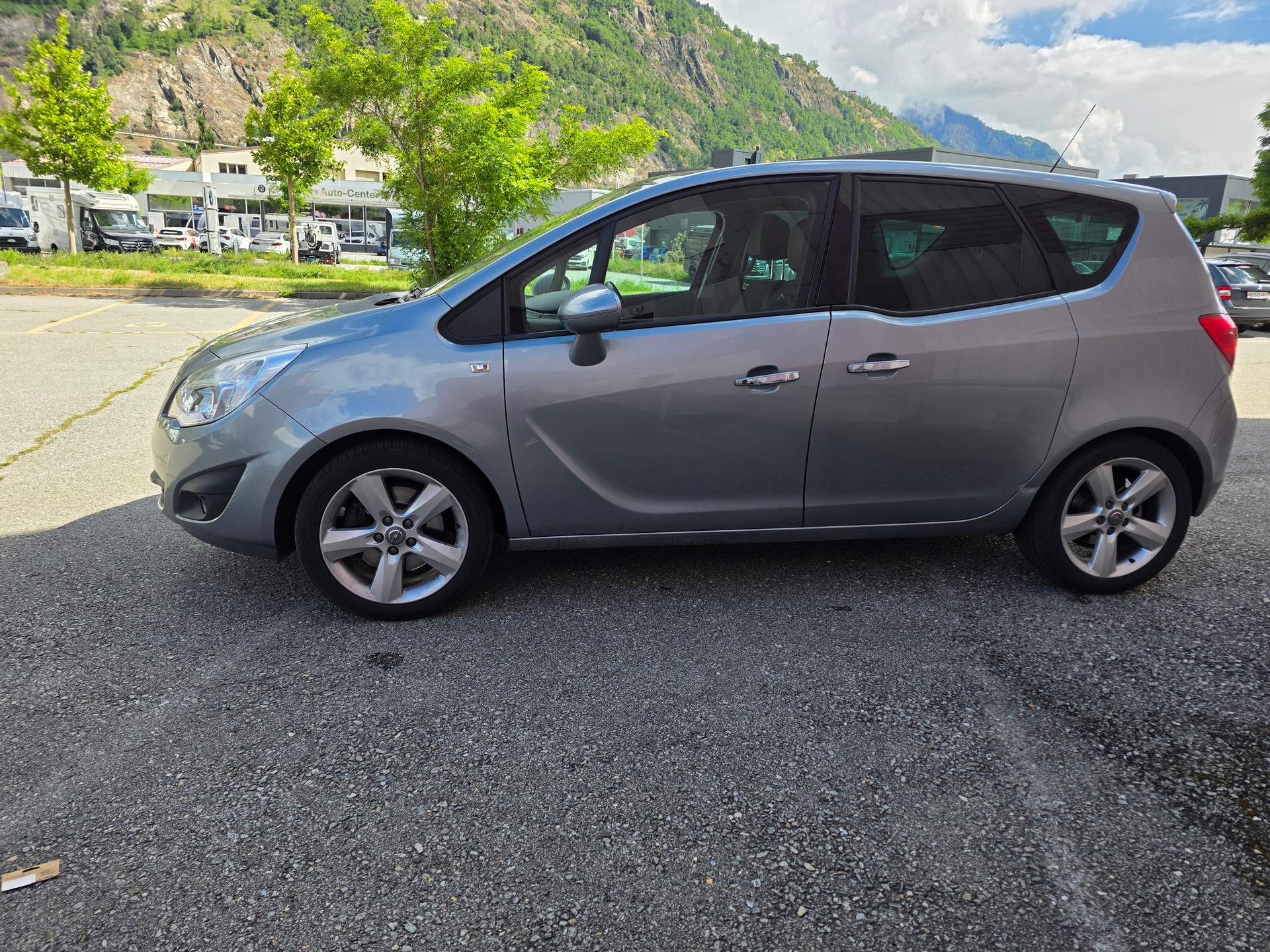 OPEL Meriva 1.4 Turbo Cosmo-image-4