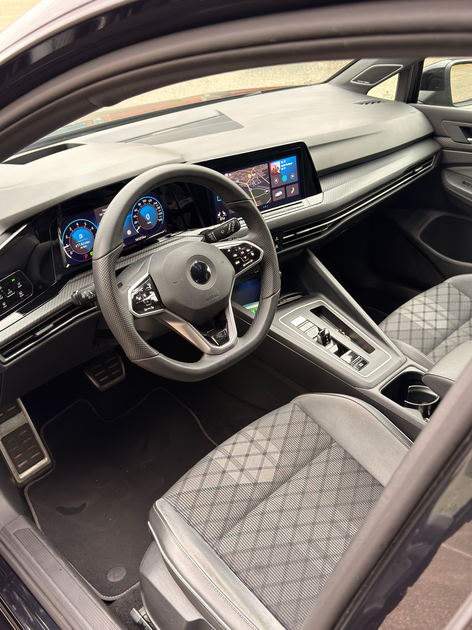 VW 1.5 eTSI R-Line DSG-image-5