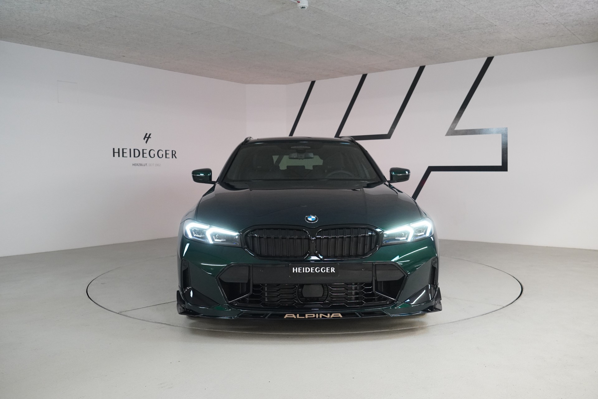 BMW-ALPINA B3 BiTurbo Touring 3.0 xDrive GT Switch-Tronic-showroom-element-1