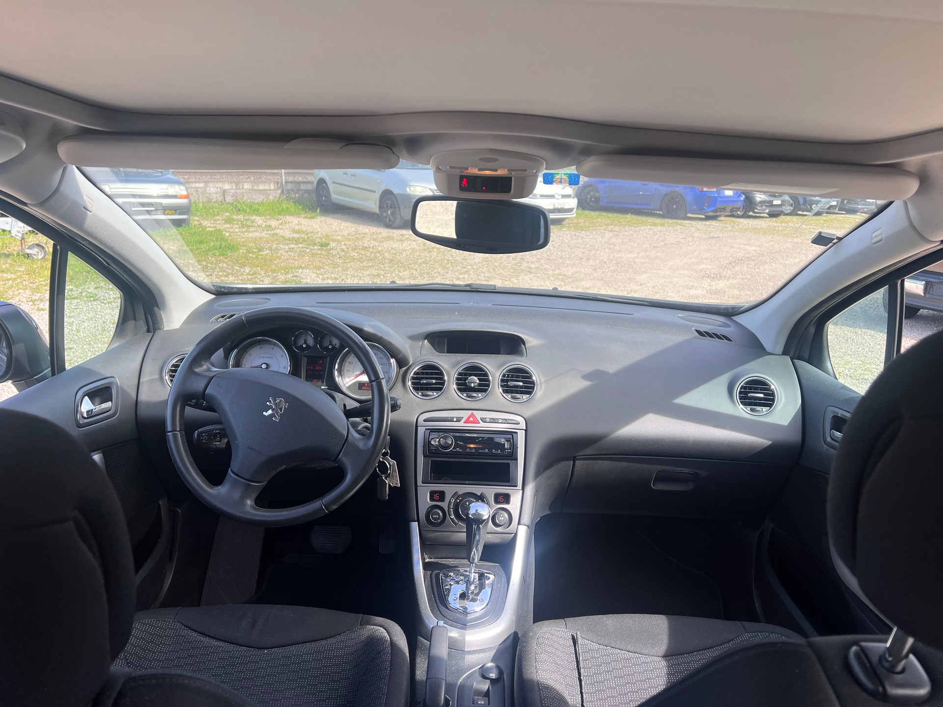 PEUGEOT 308 SW 1.6 16V Turbo Sport Pack Automatic-image-8