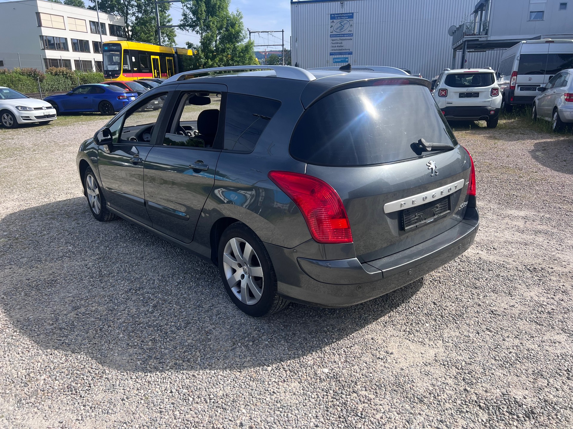 PEUGEOT 308 SW 1.6 16V Turbo Sport Pack Automatic-image-5