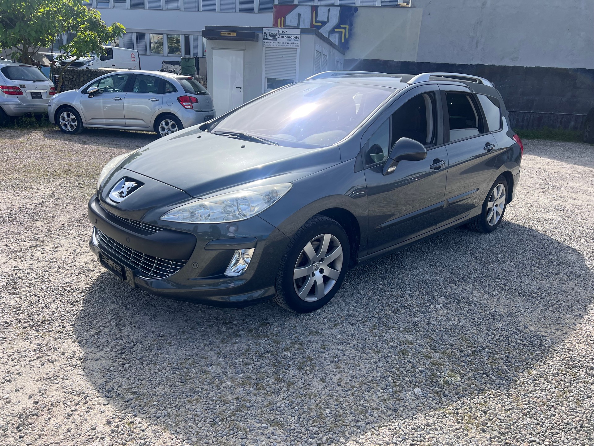 PEUGEOT 308 SW 1.6 16V Turbo Sport Pack Automatic-image-1