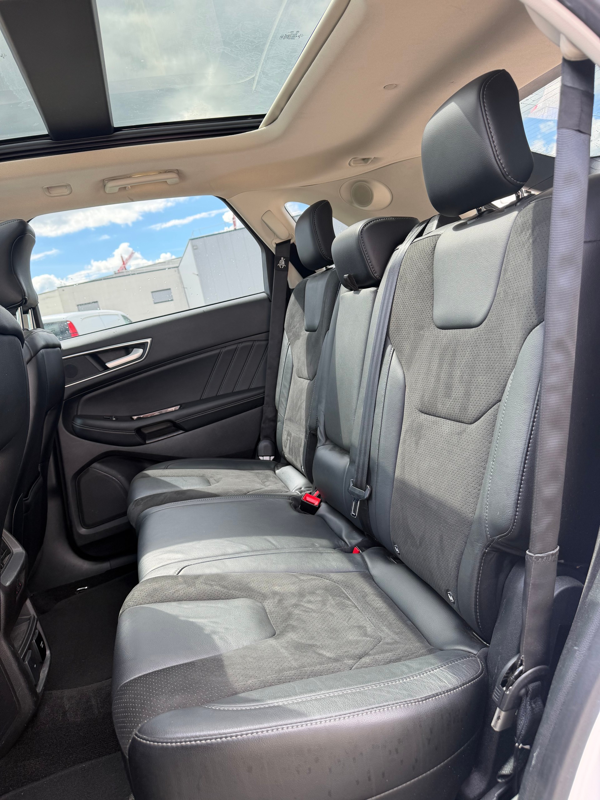 FORD Edge 2.0 TDCi ST-Line 4WD PowerShift-image-10