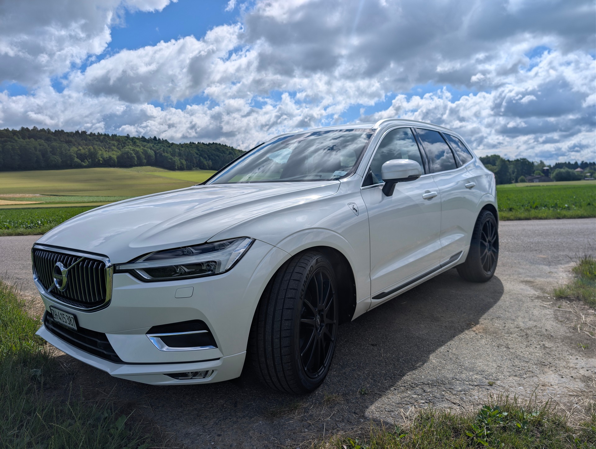 VOLVO D5 Inscription AWD Polestar-image-0