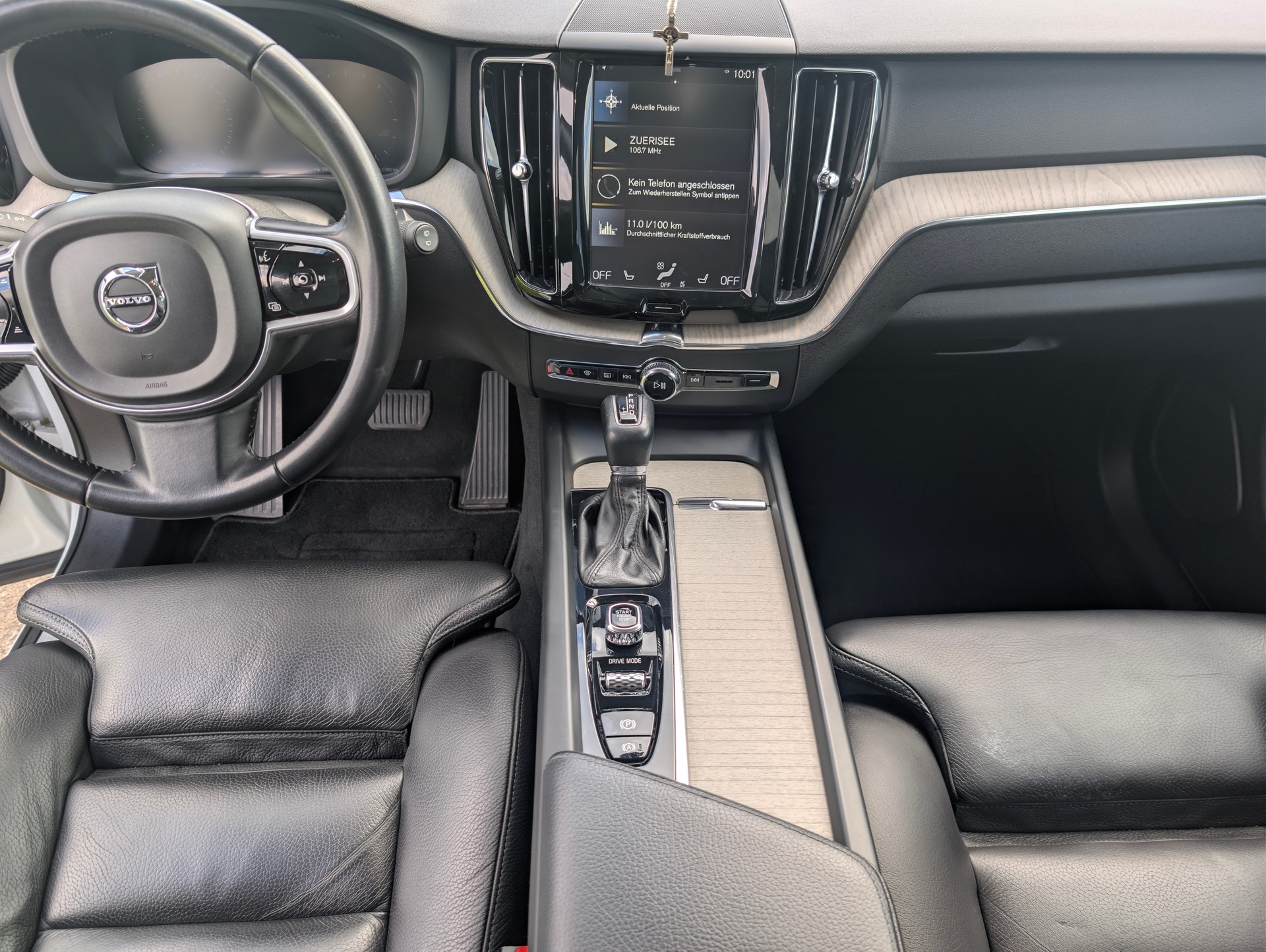 VOLVO D5 Inscription AWD Polestar-image-4