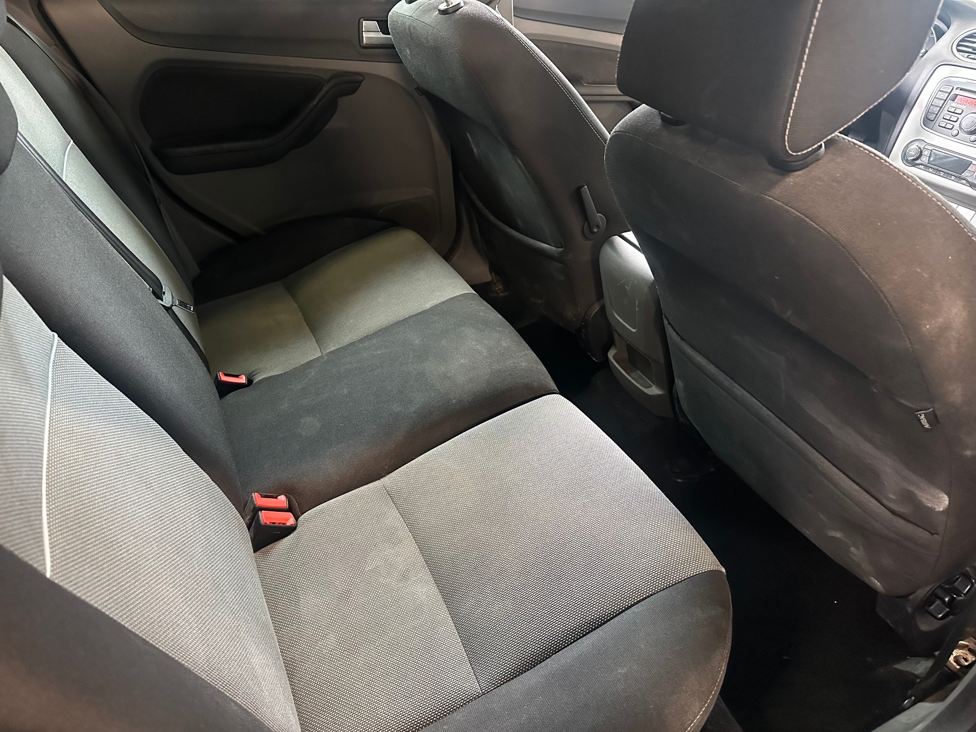 FORD Focus 1.8i Carving-image-12