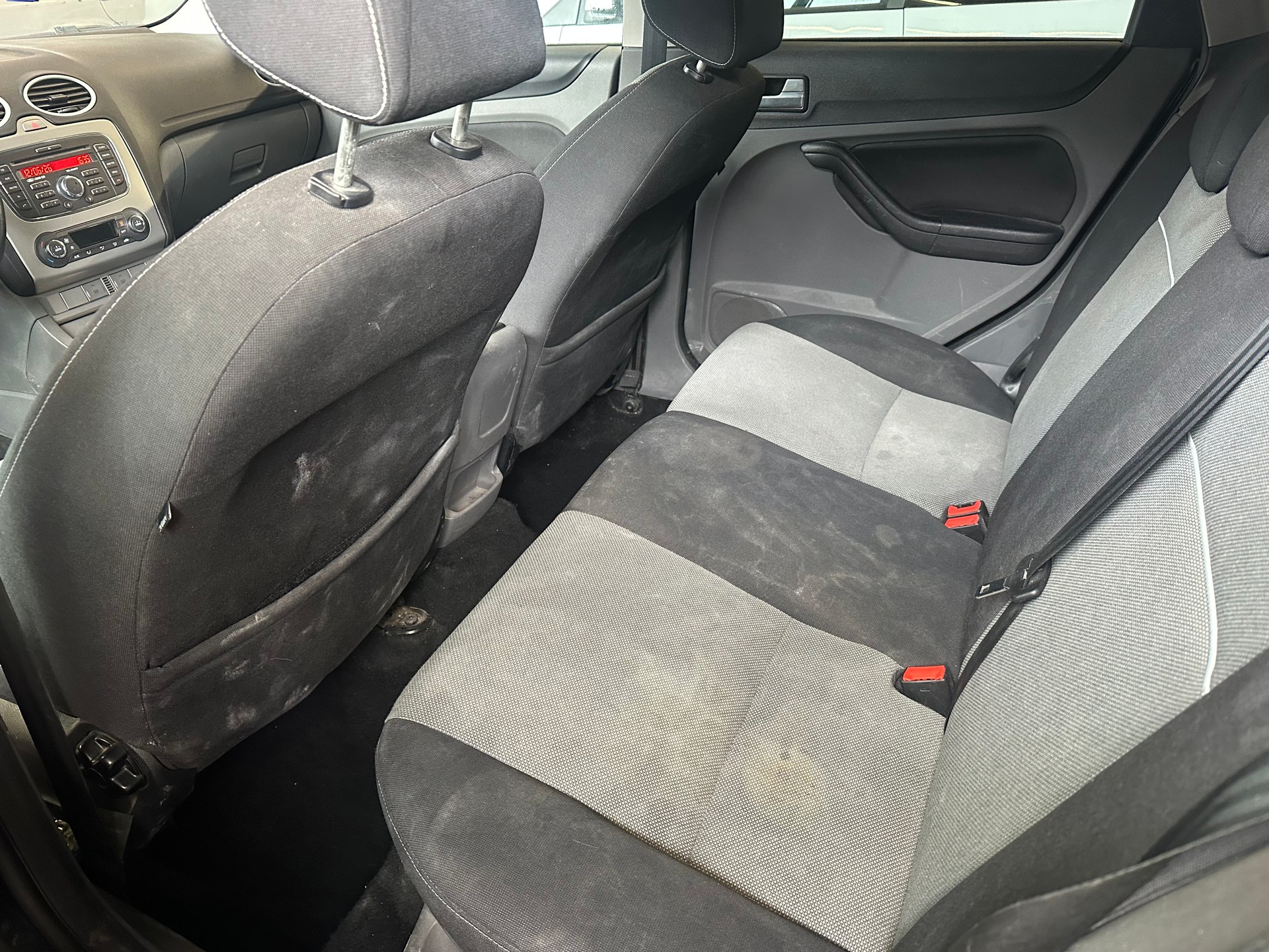 FORD Focus 1.8i Carving-image-11