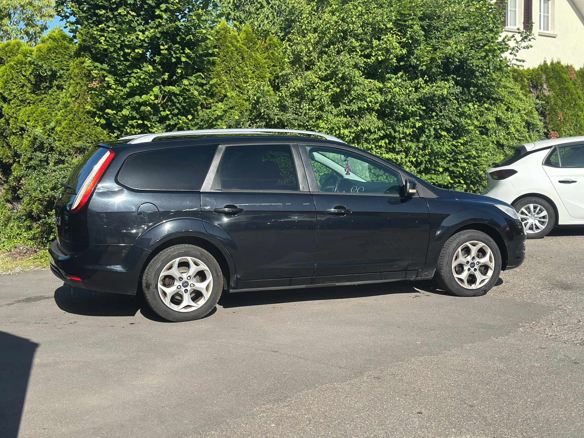 FORD Focus 1.8i Carving-image-3