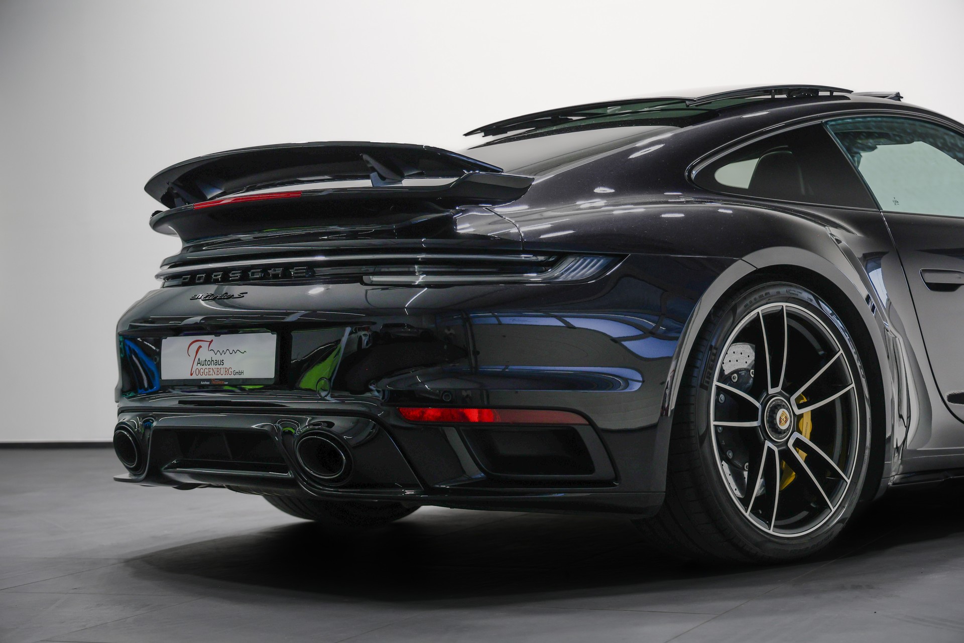 PORSCHE 911 Turbo S PDK Sport Design Paket - CH-Fahrzeug - Porsche Approved Garantie bis 02.2028 --image-16