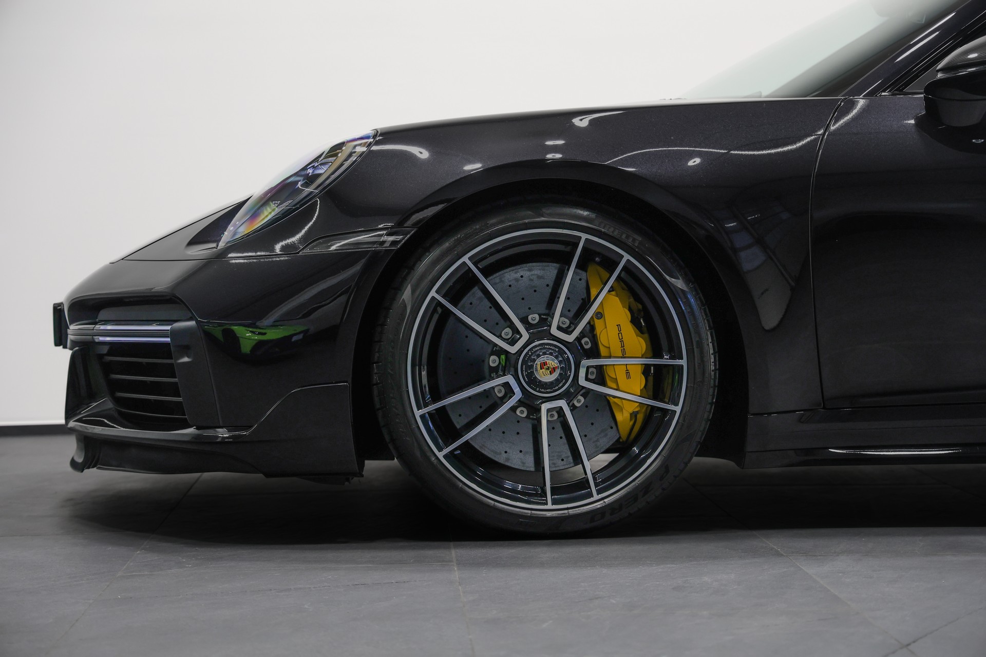 PORSCHE 911 Turbo S PDK Sport Design Paket - CH-Fahrzeug - Porsche Approved Garantie bis 02.2028 --image-12
