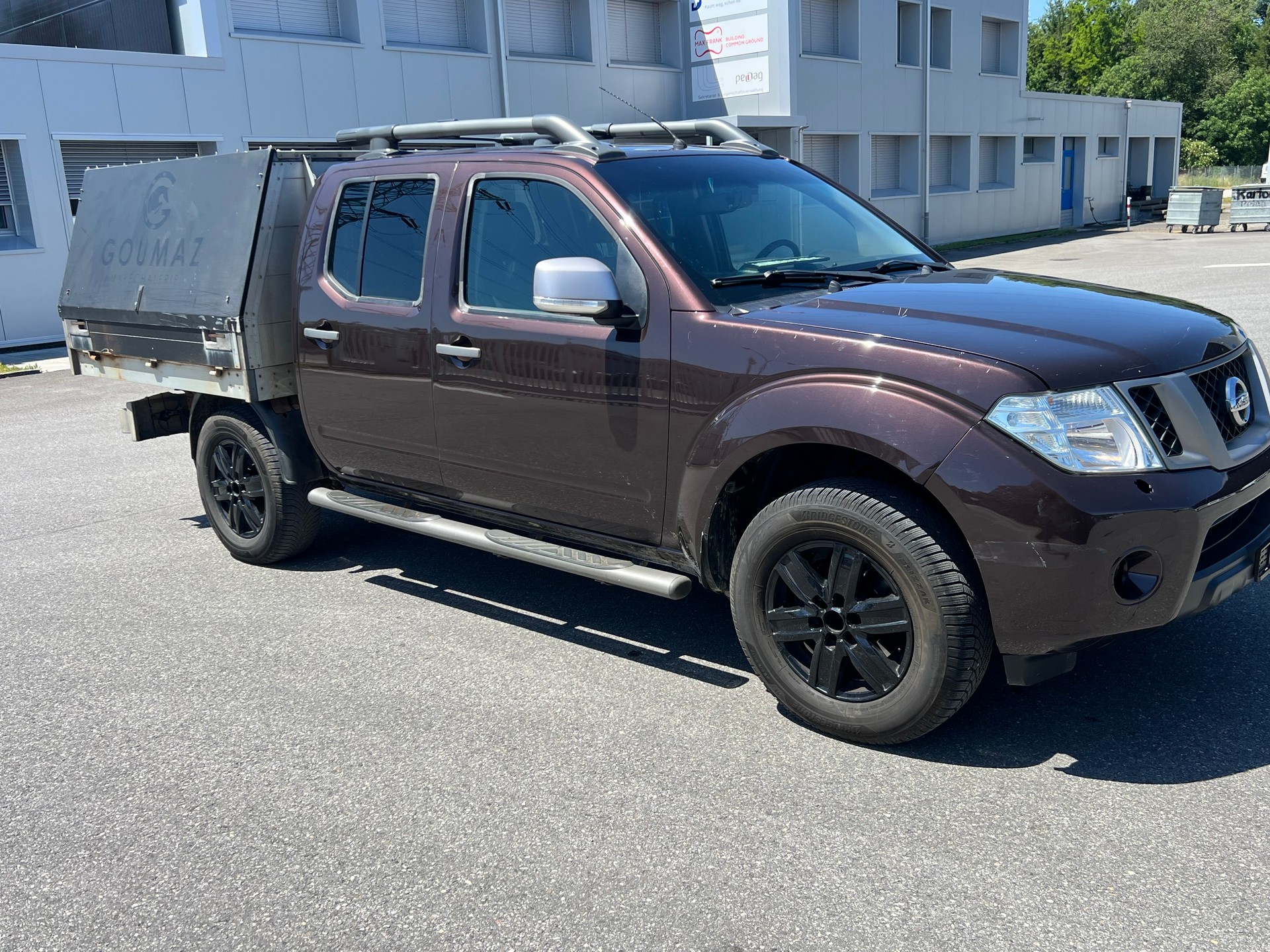 NISSAN Navara Double Cab LE 2.5 dCi 4WD Automat-image-1