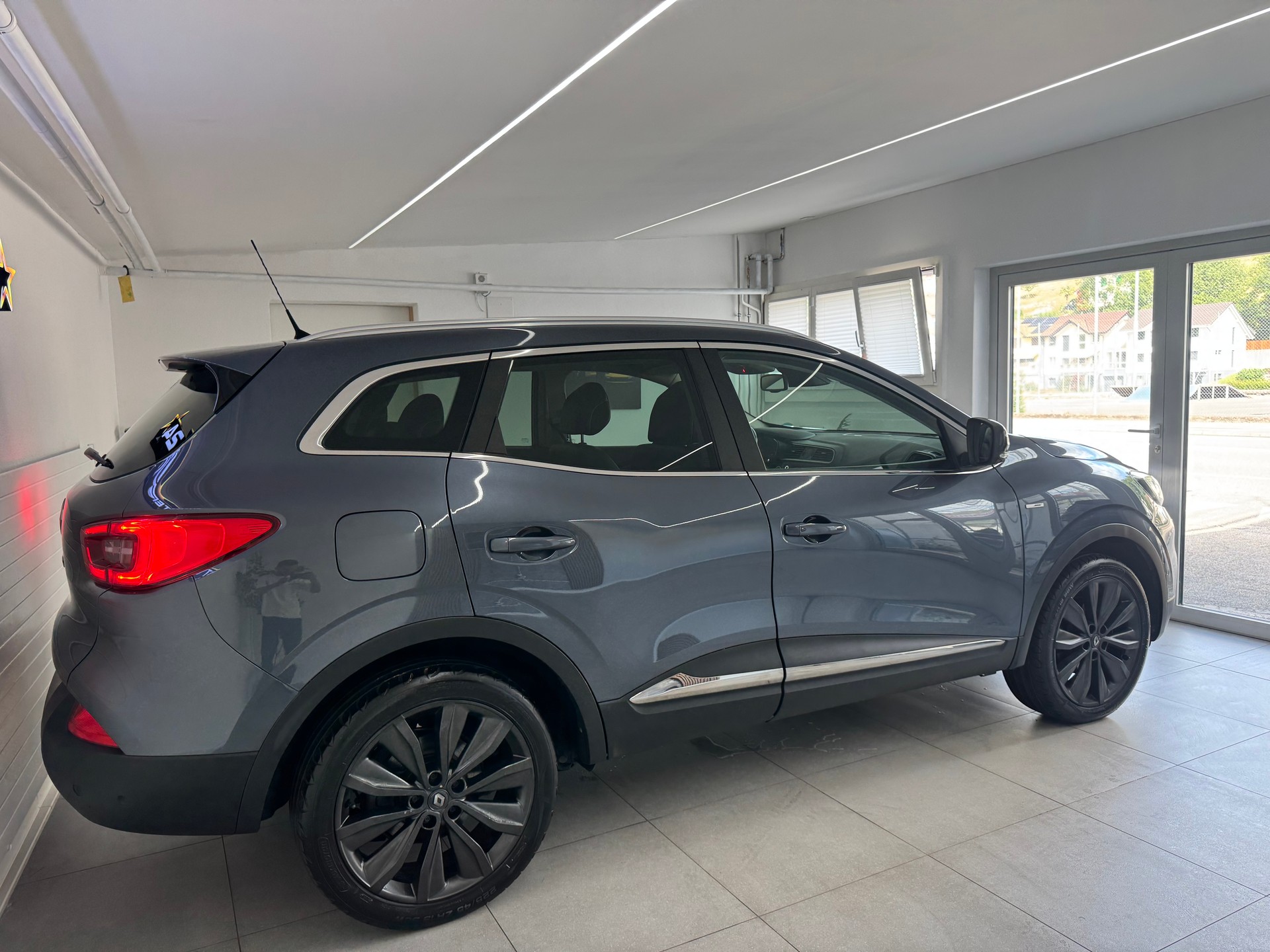 RENAULT Kadjar 1.2 16V Turbo Bose EDC*CH-Fahrzeug*Panoramadach*-image-7