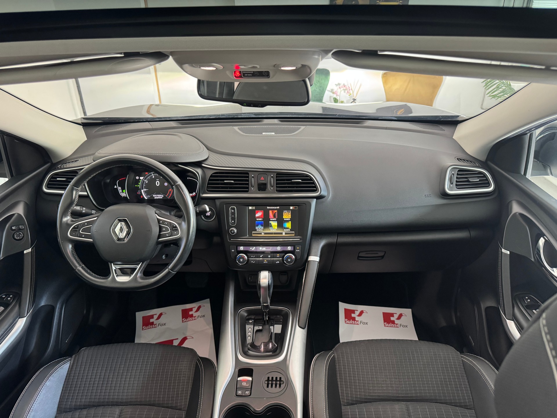 RENAULT Kadjar 1.2 16V Turbo Bose EDC*CH-Fahrzeug*Panoramadach*-image-8