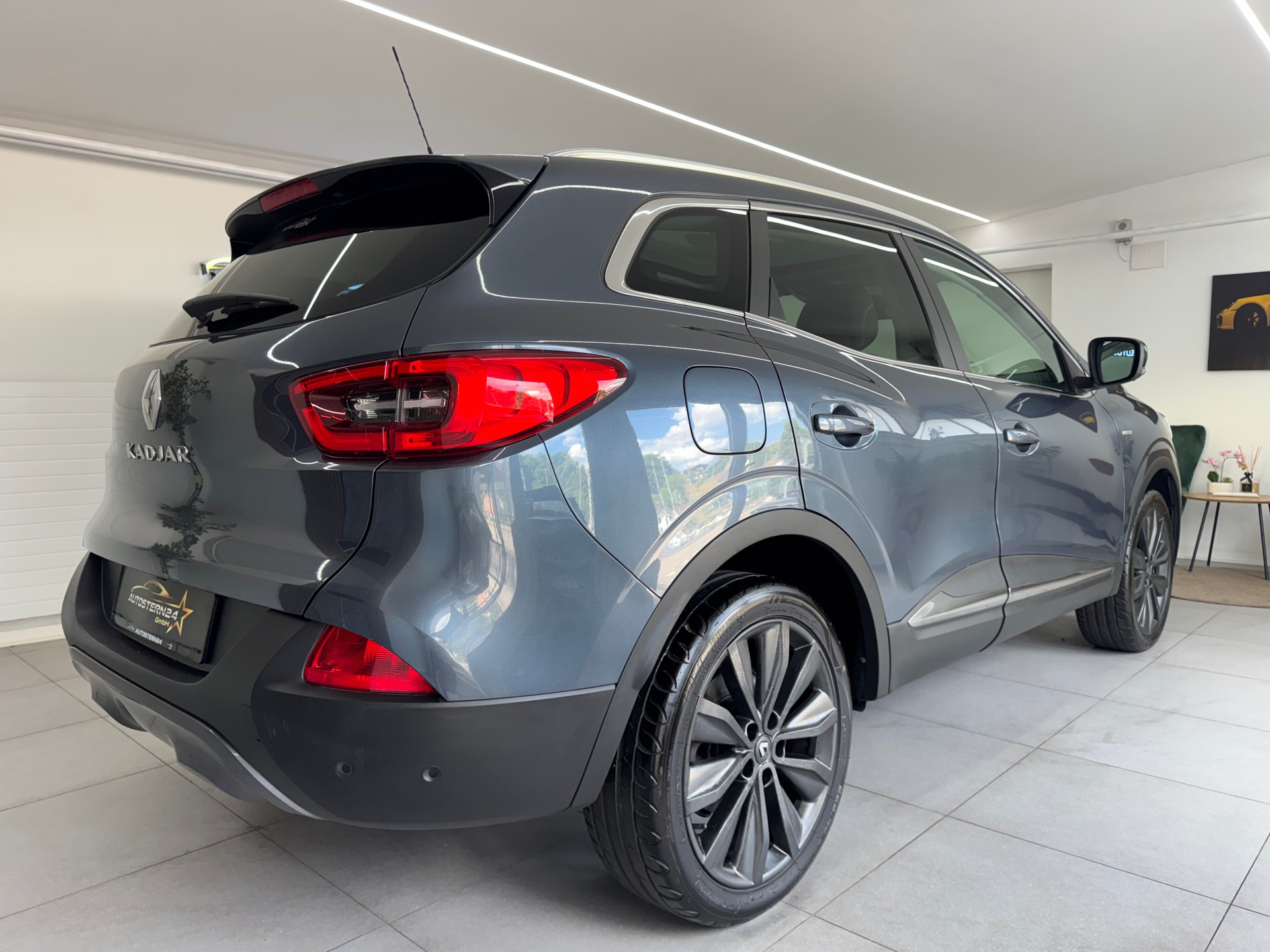 RENAULT Kadjar 1.2 16V Turbo Bose EDC*CH-Fahrzeug*Panoramadach*-image-5