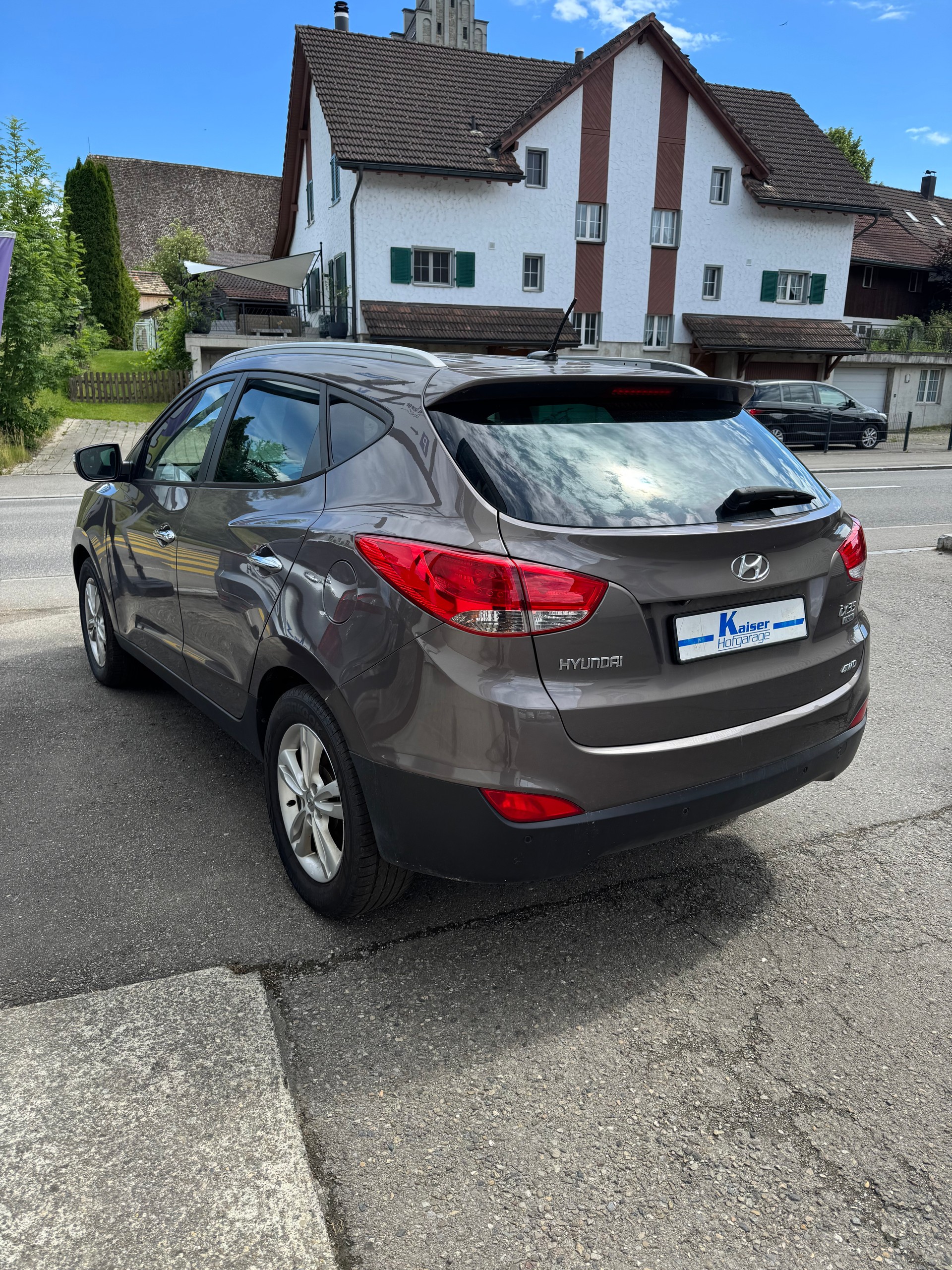 HYUNDAI iX 35 2.0 CRDi Premium 4WD-image-1