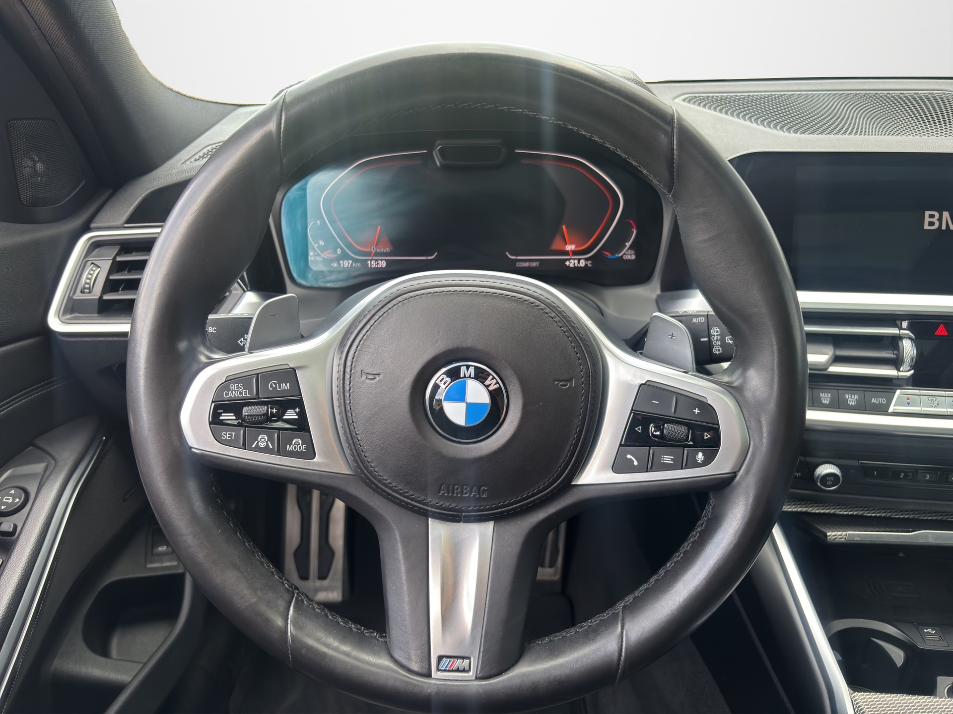 BMW 3er Reihe G21 Touring 330d xDrive SAG-image-6