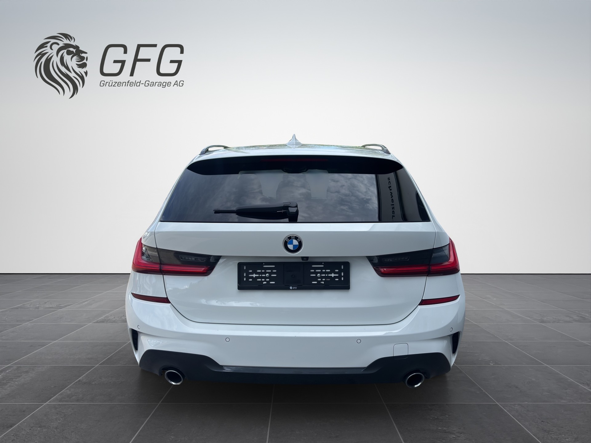 BMW 3er Reihe G21 Touring 330d xDrive SAG-image-4
