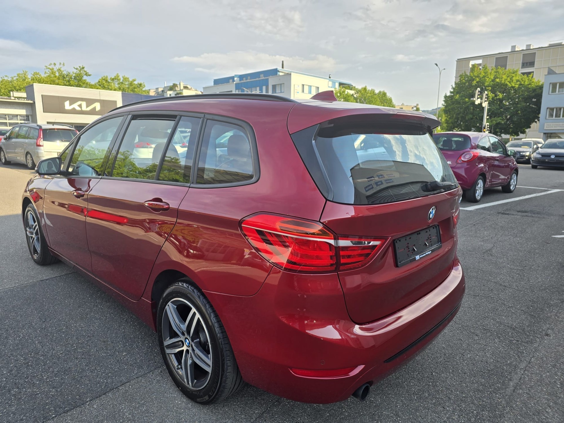 BMW 218i Gran Tourer Sport Line Steptronic-image-6
