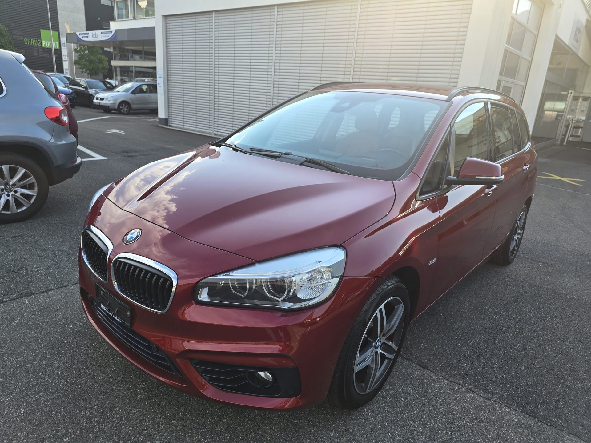 BMW 218i Gran Tourer Sport Line Steptronic-image-0