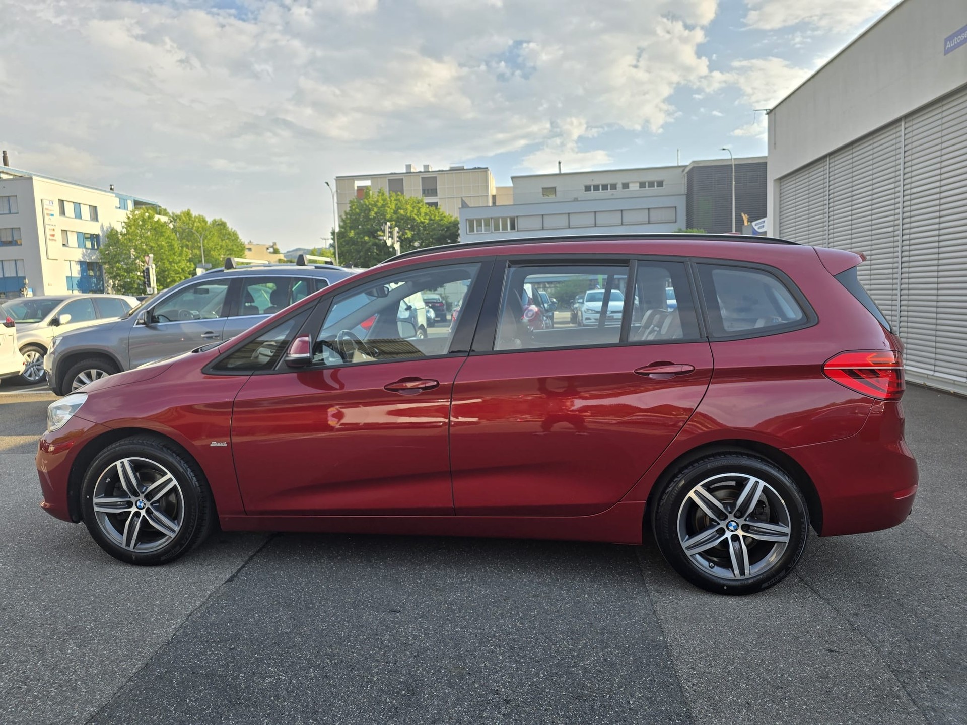 BMW 218i Gran Tourer Sport Line Steptronic-image-7