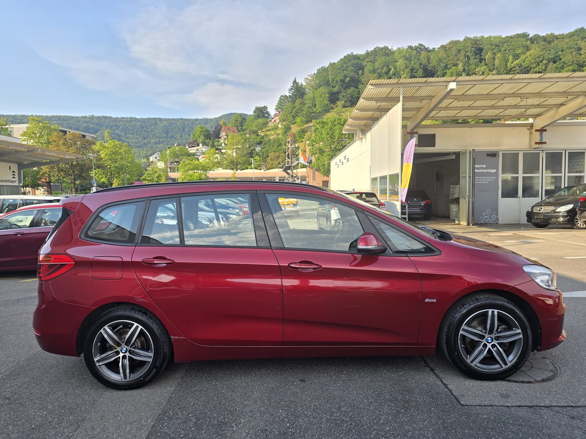 BMW 218i Gran Tourer Sport Line Steptronic-image-3